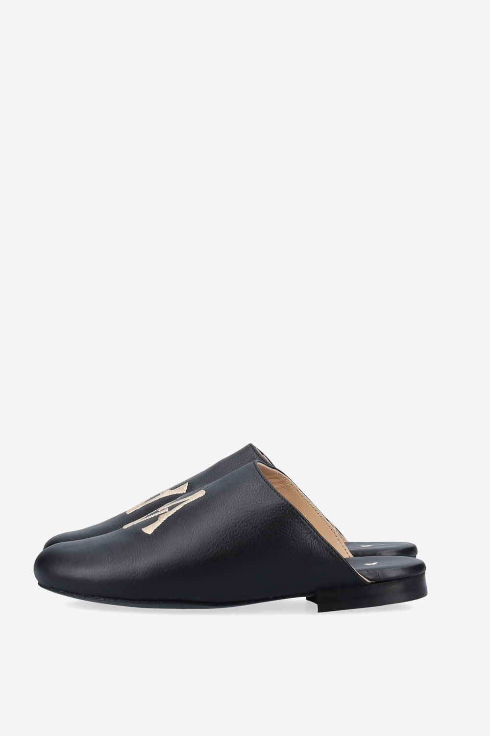 AV logo embroidered leather mules
