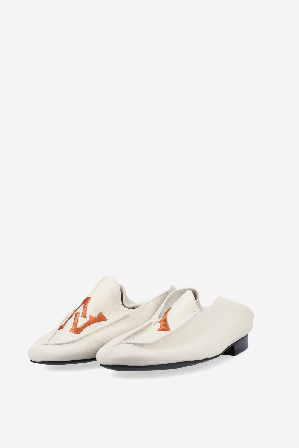 Logo embroidered leather loafers