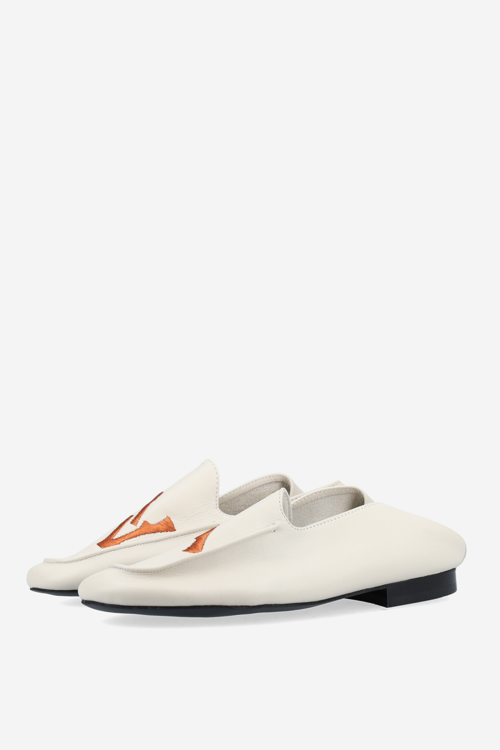 Logo embroidered leather loafers