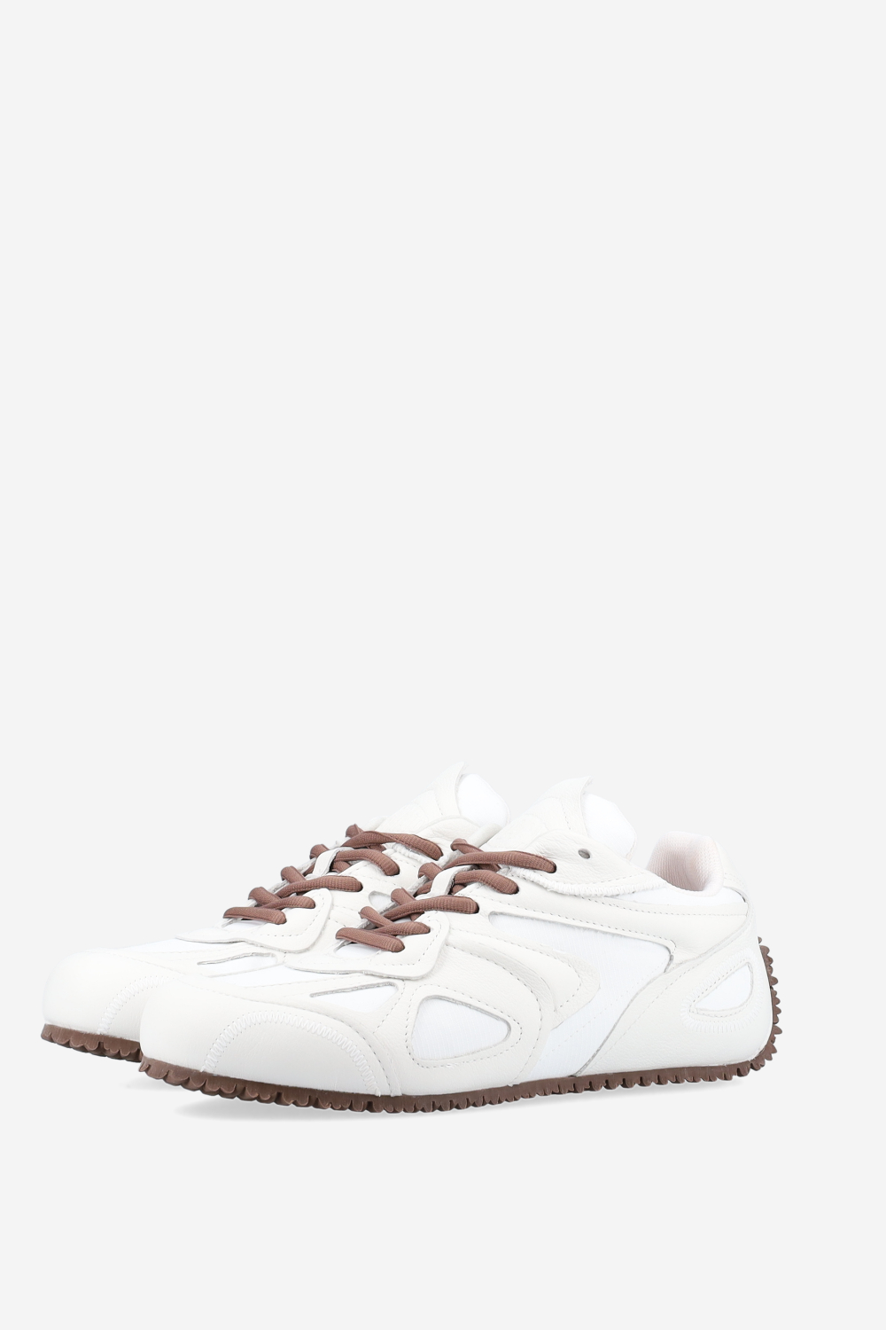 Clay leather sneaker