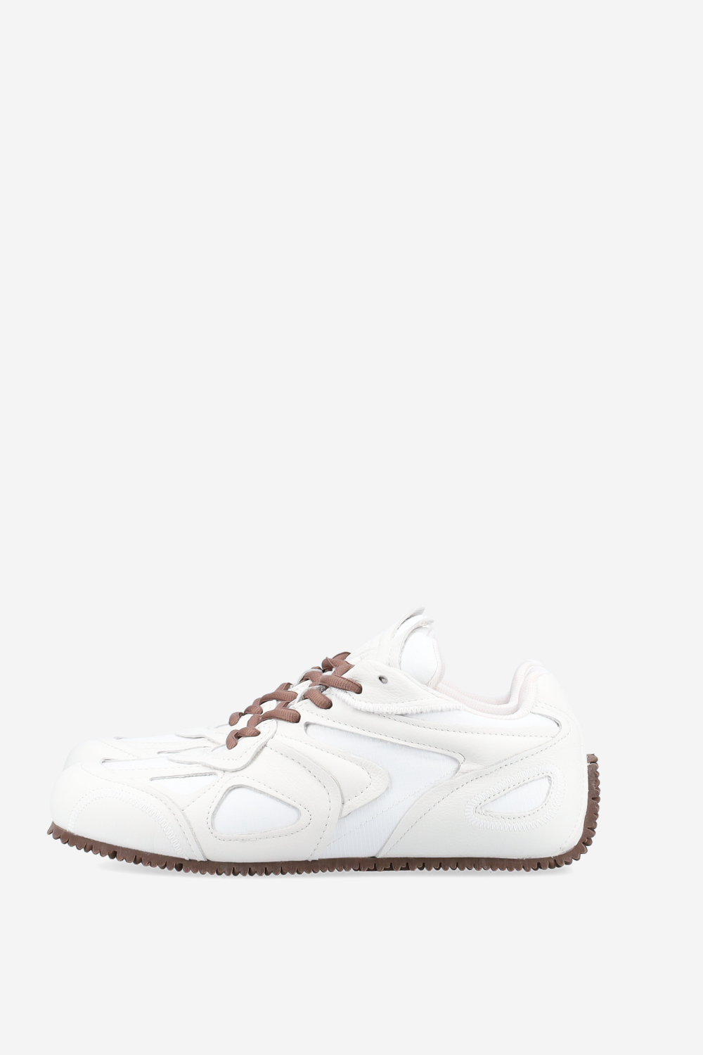 Clay leather sneaker