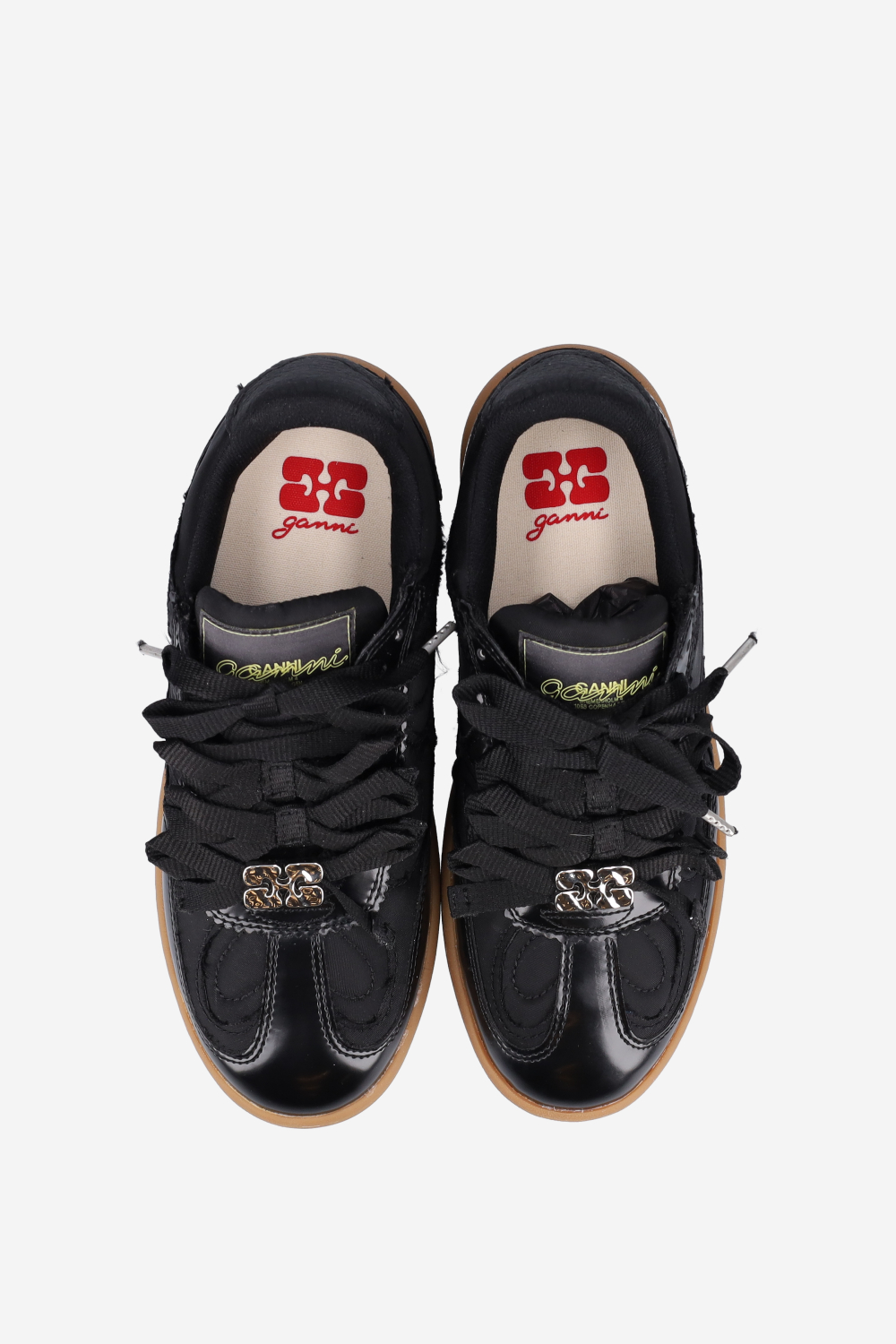 ’08 crinkle sneakers