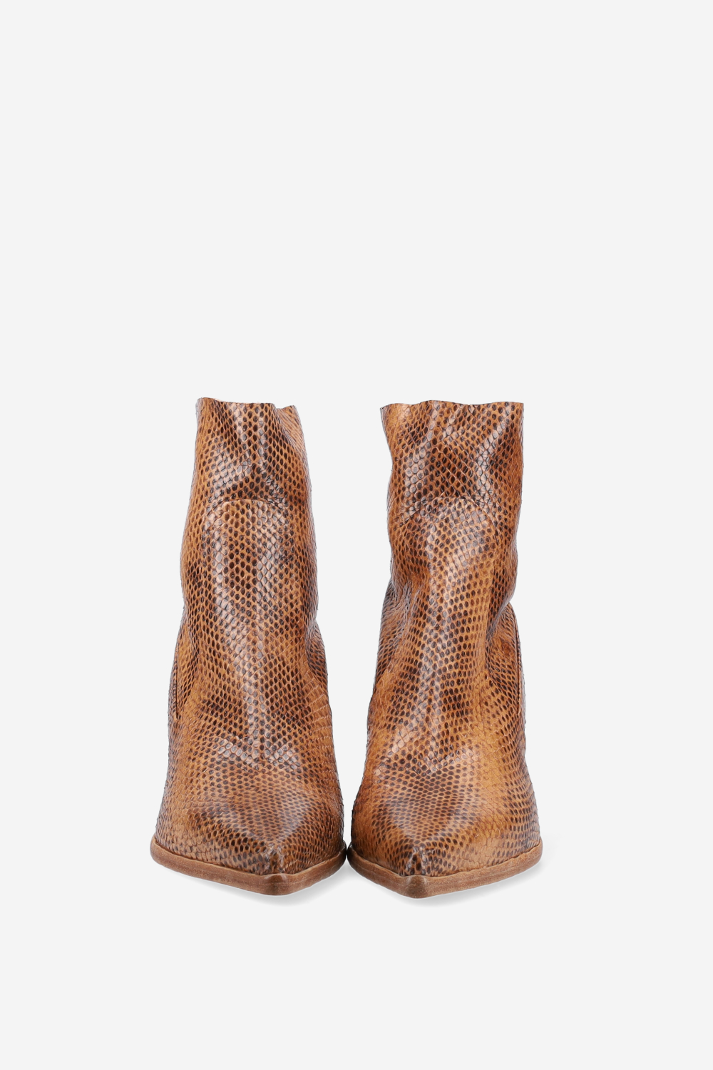 Pointed-toe leather ankle boots