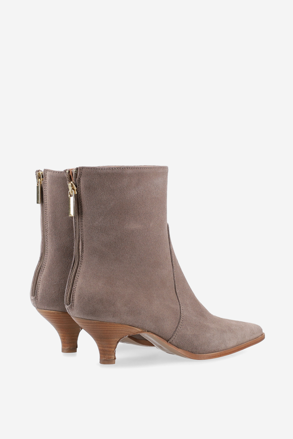 Pointed-toe suede zipper boots