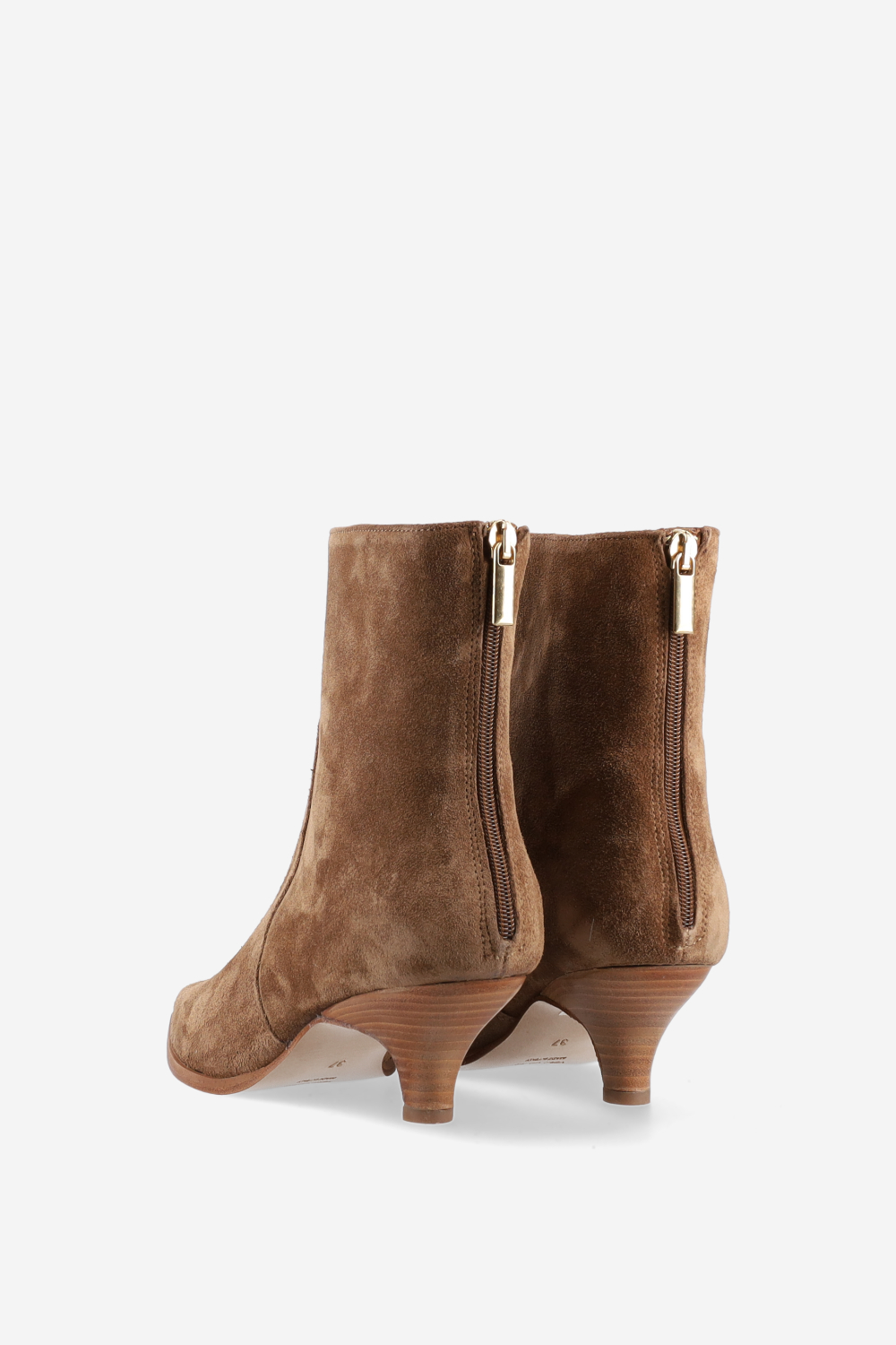 Pointed-toe suede zipper boots