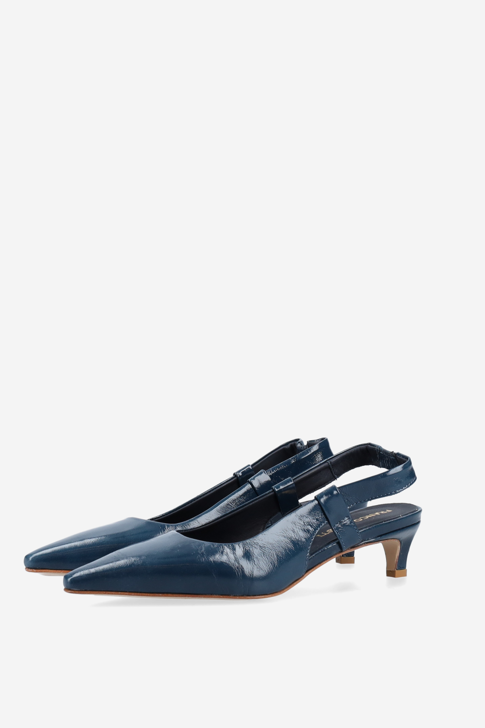 Pointed-toe patent leather slingbacks