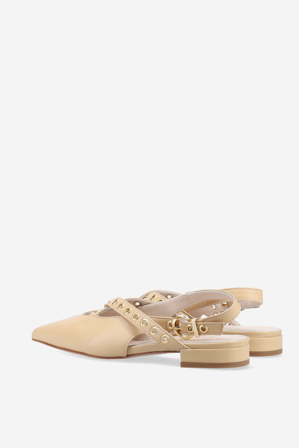 Eyelets leather slingbacks