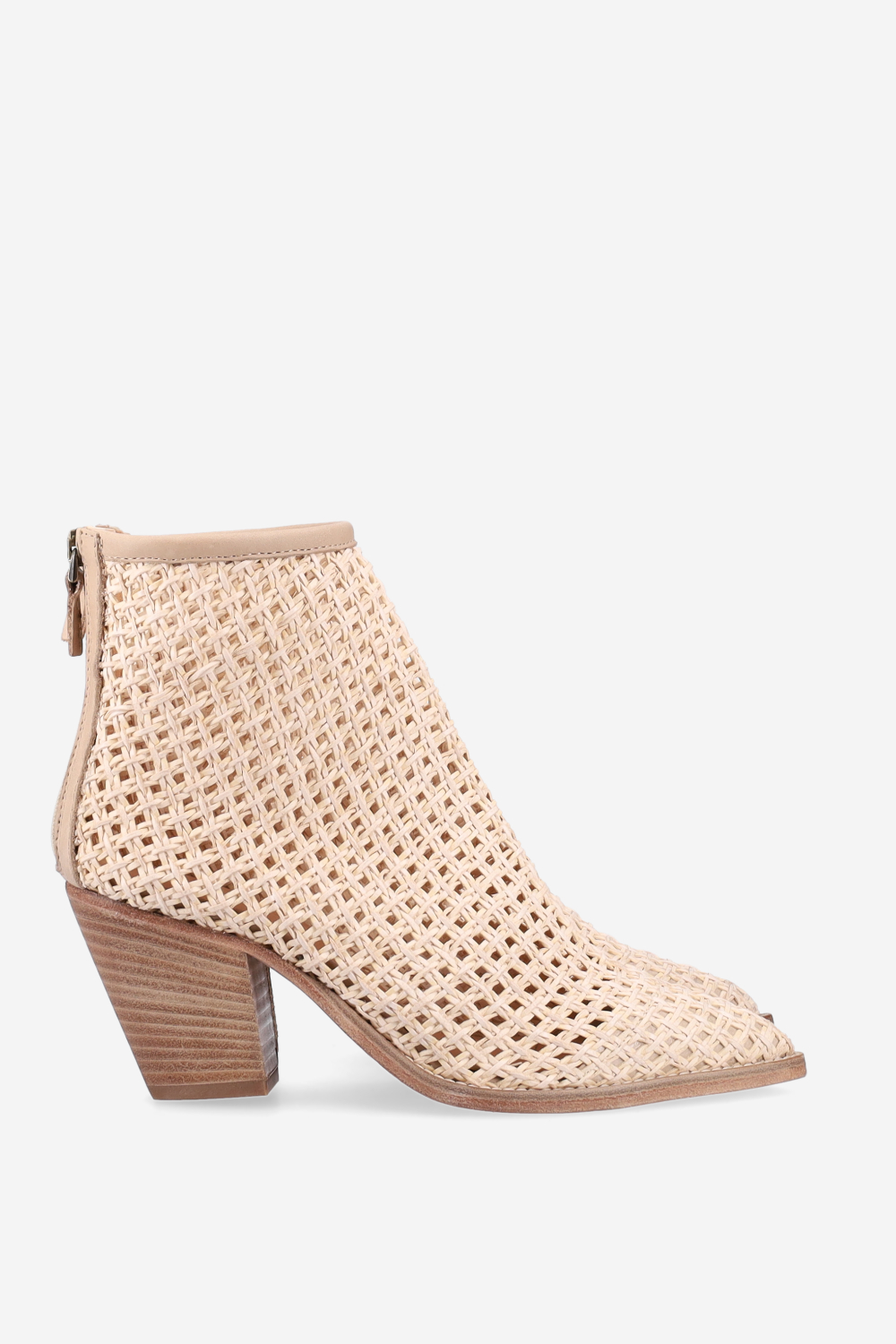 Pointed-toe raffia boots