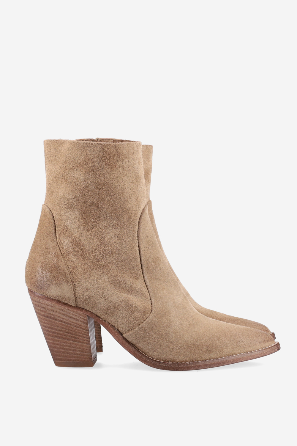Pointed-toe suede ankle boots