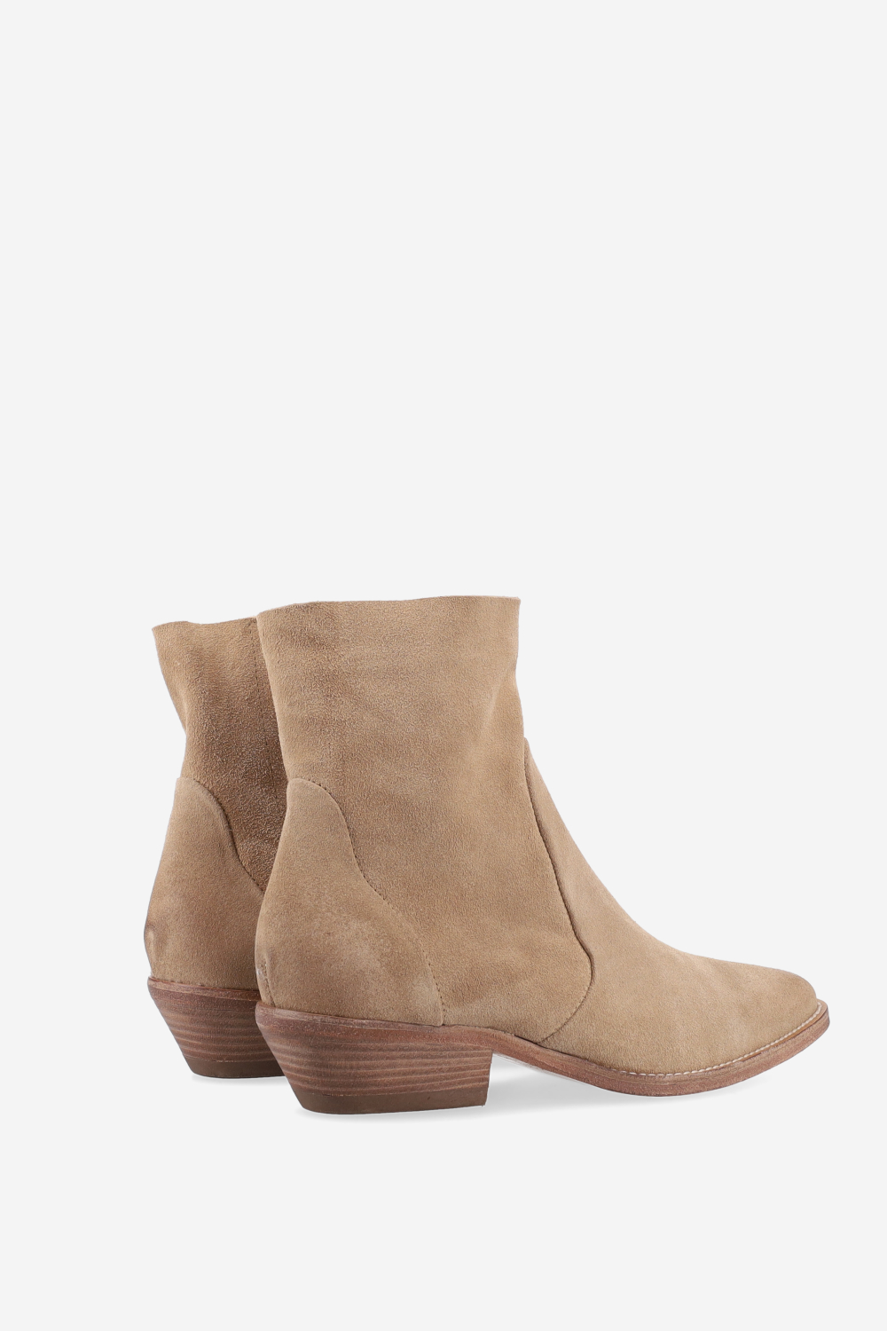 Pointed-toe suede ankle boots