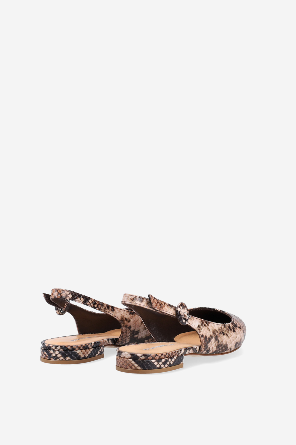 Pointed-toe leather slingbacks
