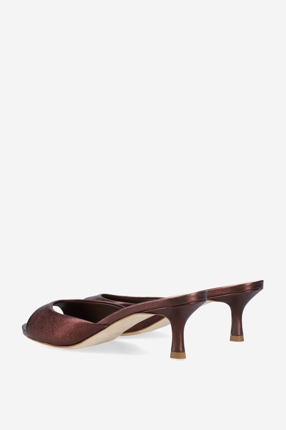 Pointed-toe metallic leather sandals
