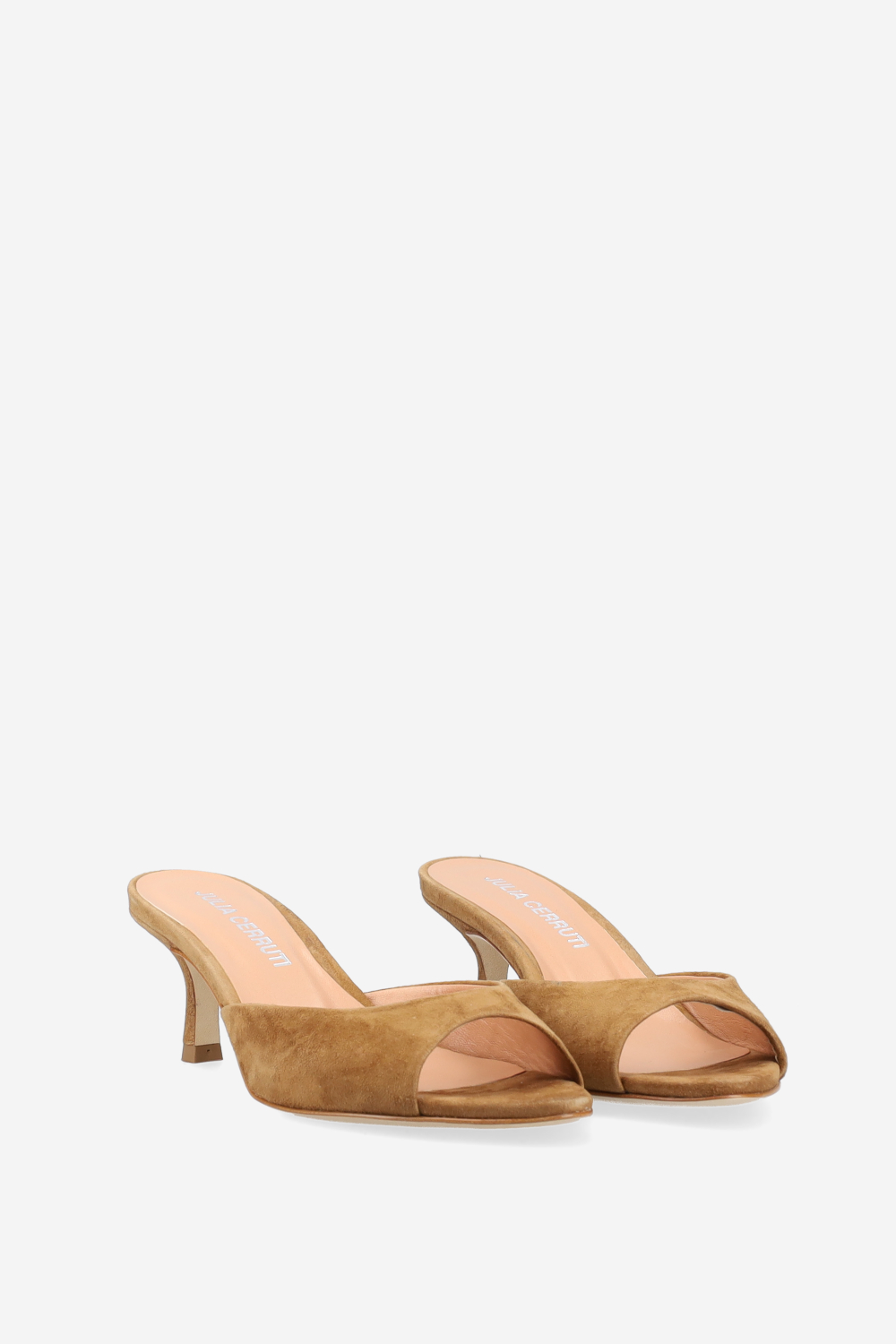 Pointed-toe suede sandals