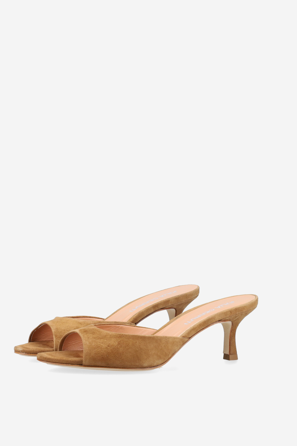 Pointed-toe suede sandals