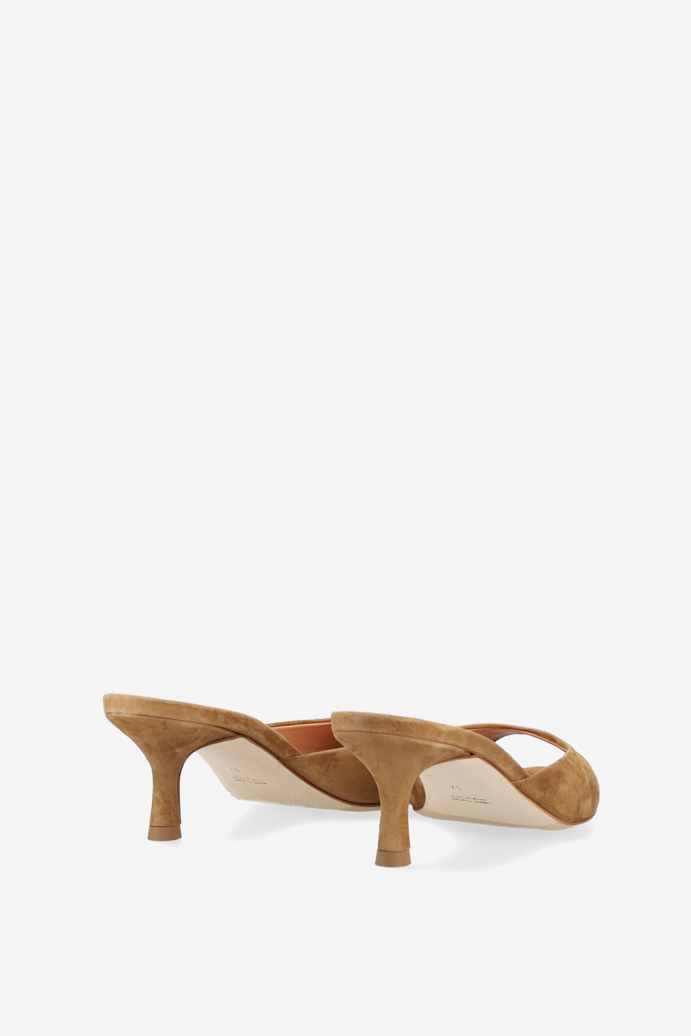 Pointed-toe suede sandals
