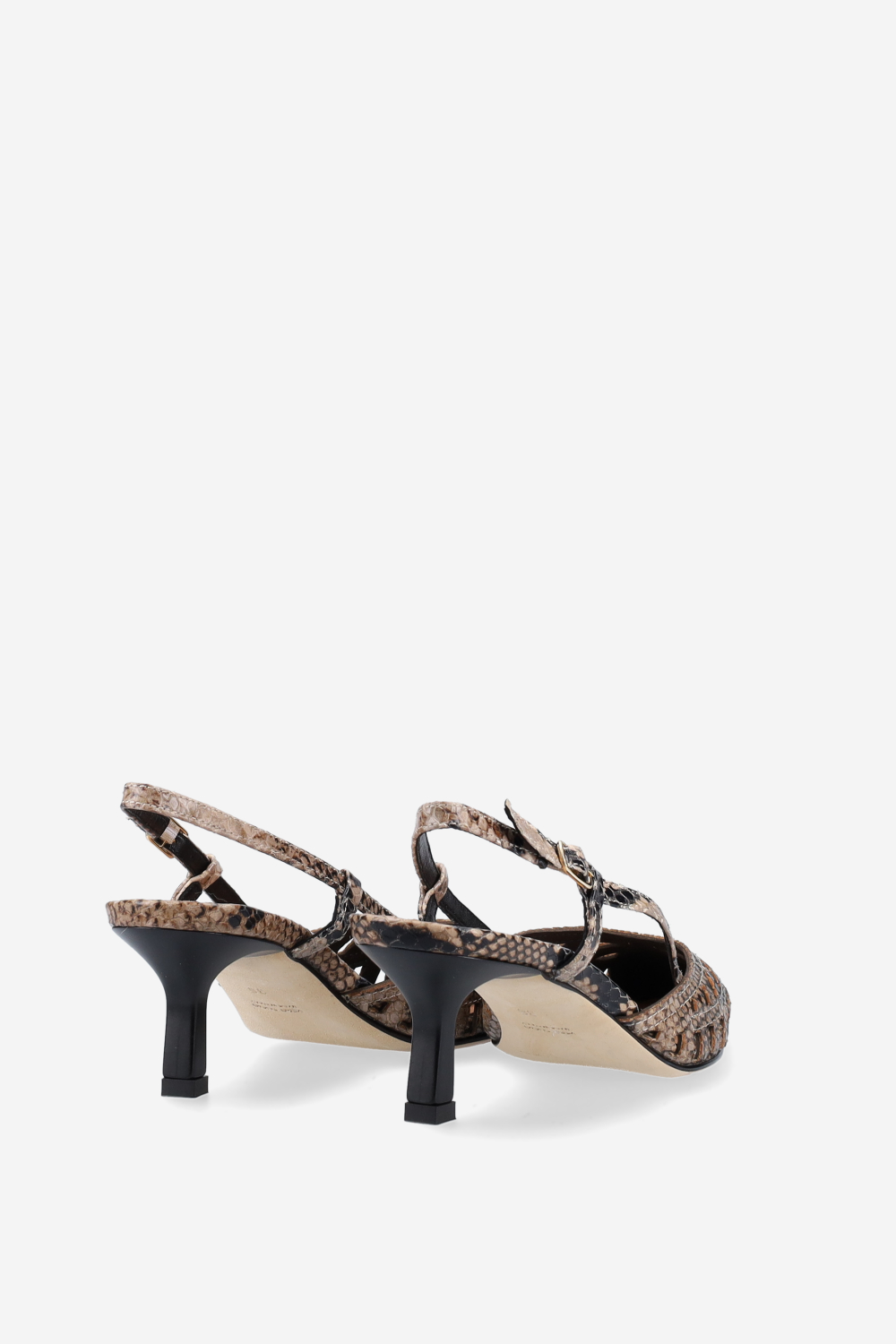 Pointed-toe pitone slingbacks