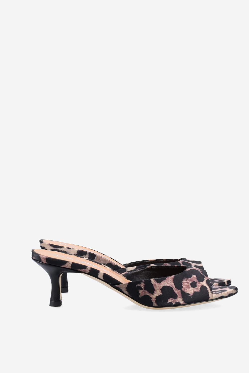 Pointed-toe satin sandals