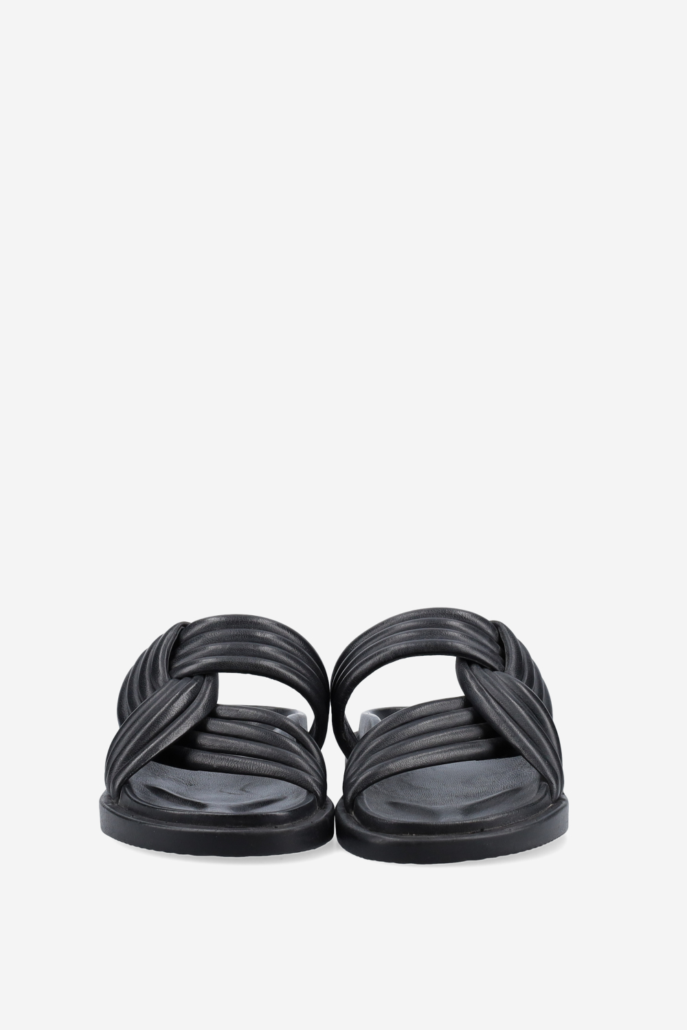 Knotted leather sandals