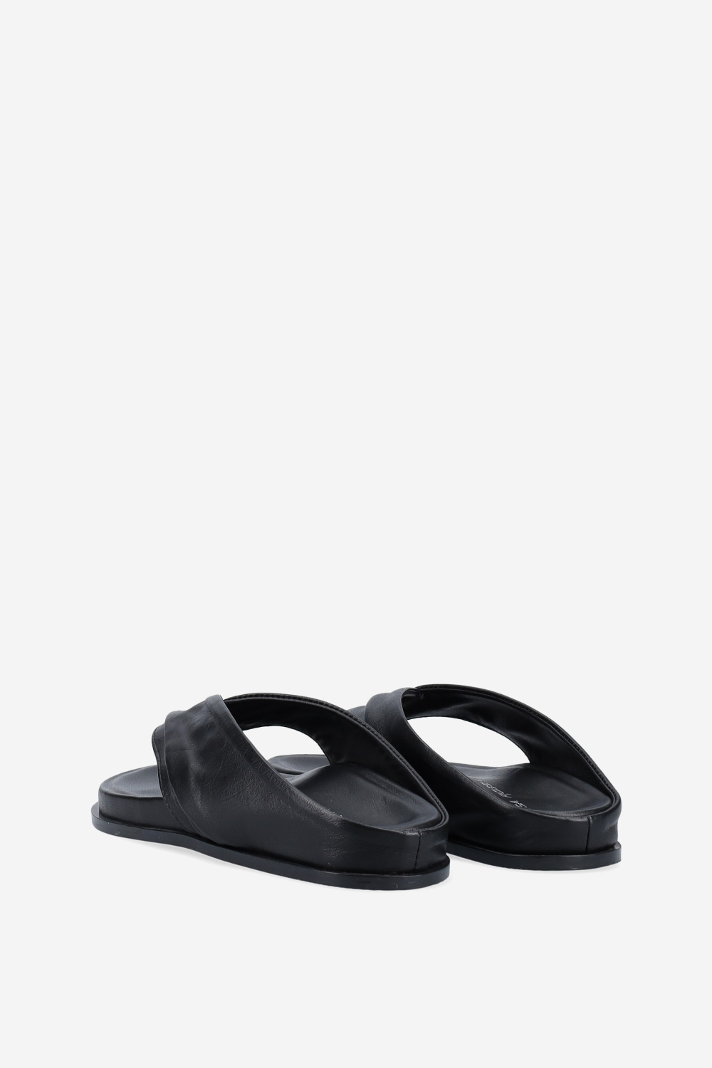 Twisted leather sandals