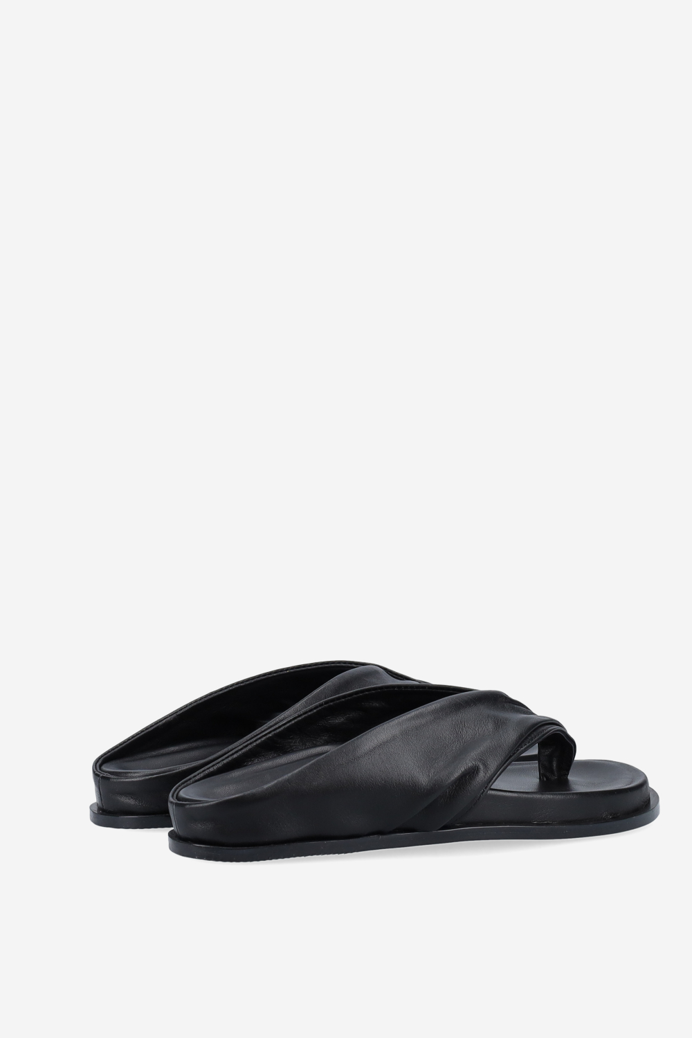 Twisted leather sandals