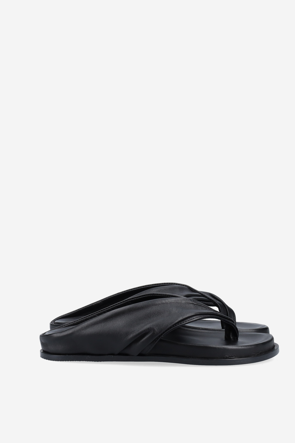 Twisted leather sandals