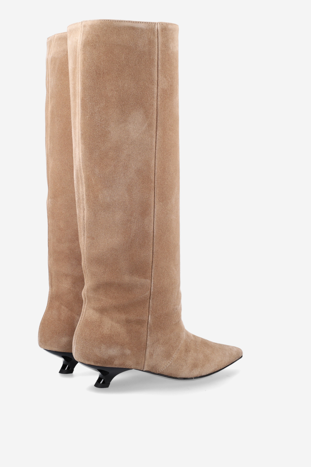 Beggin’ suede boots