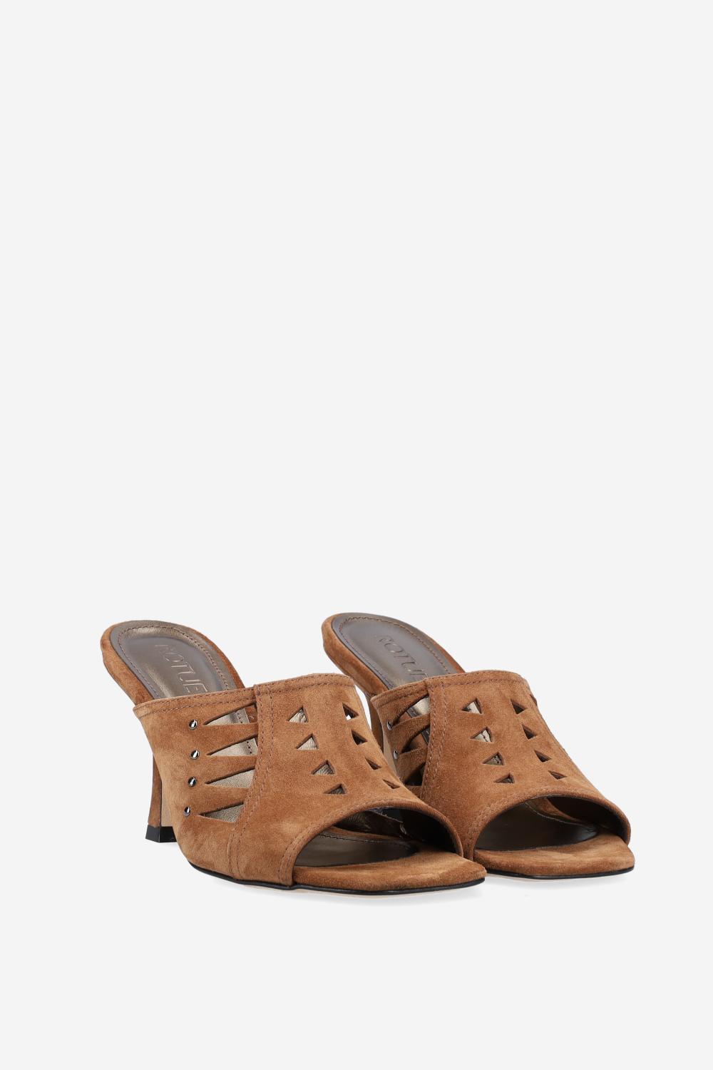 Lost in suede sandals