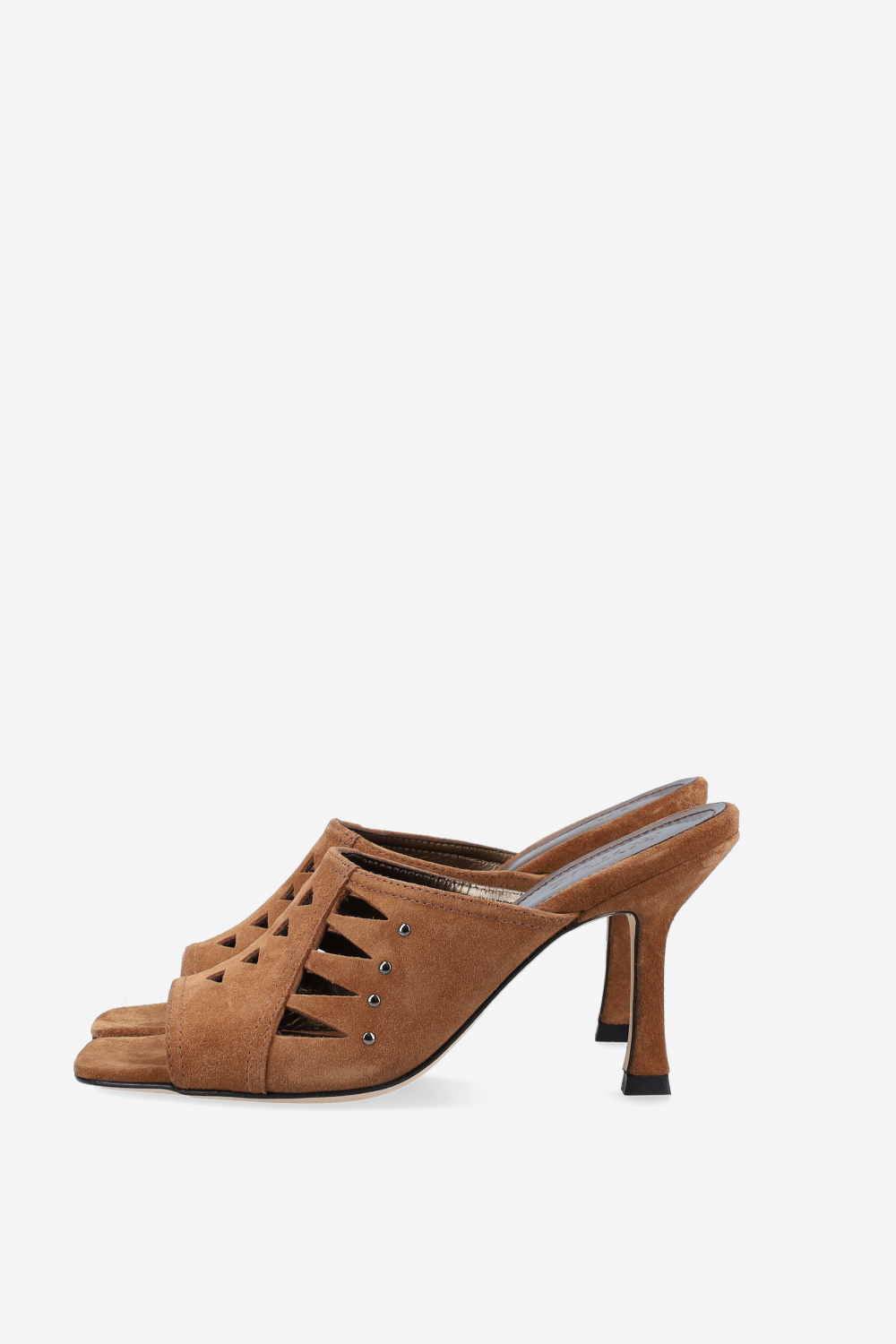 Lost in suede sandals