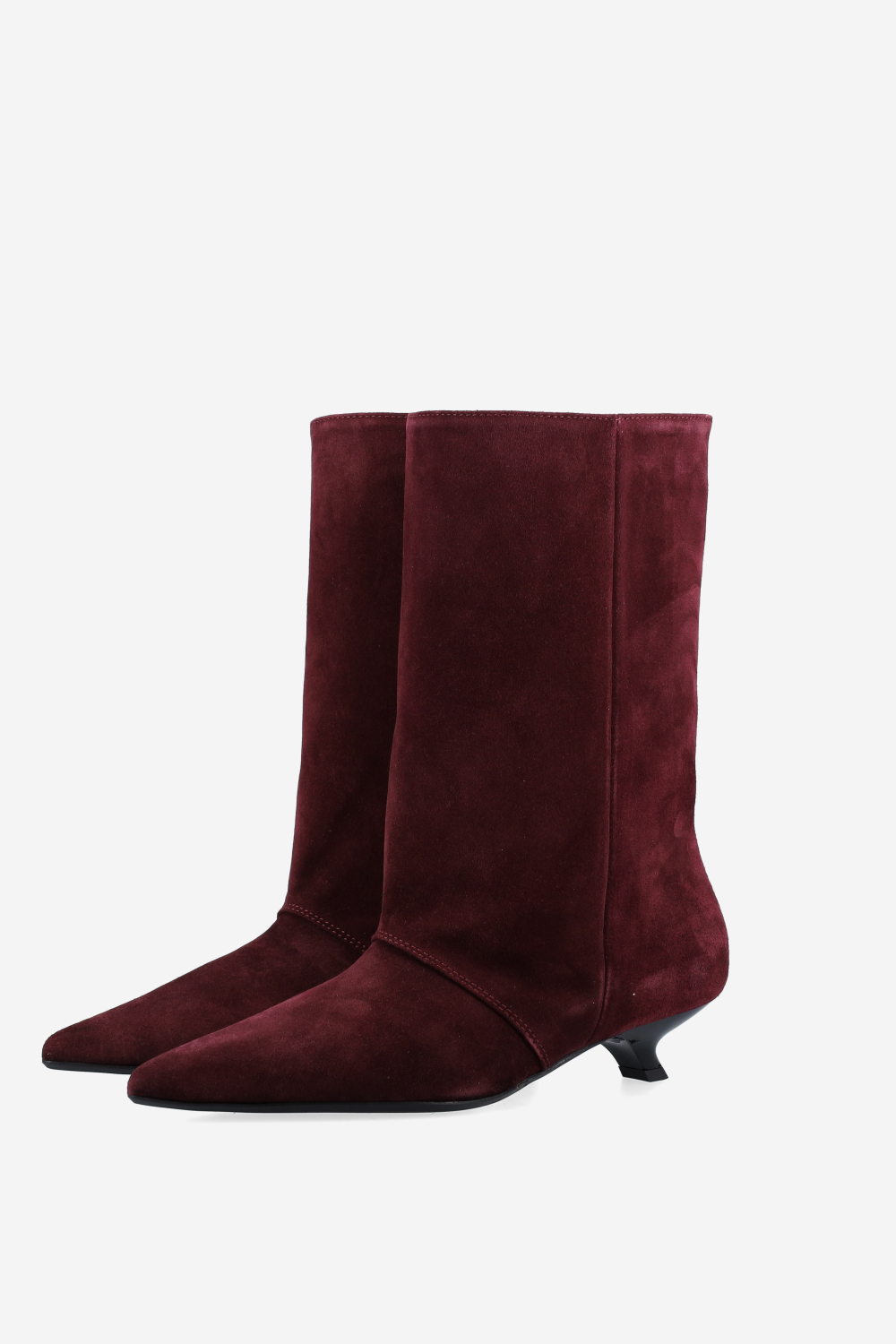 Unforgettable suede boots
