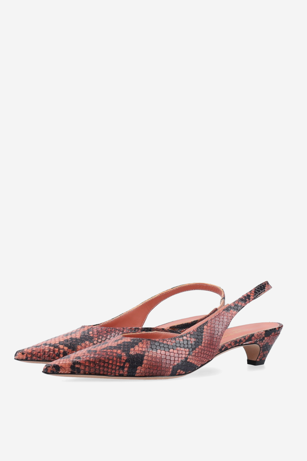 Pointed-toe leather slingbacks