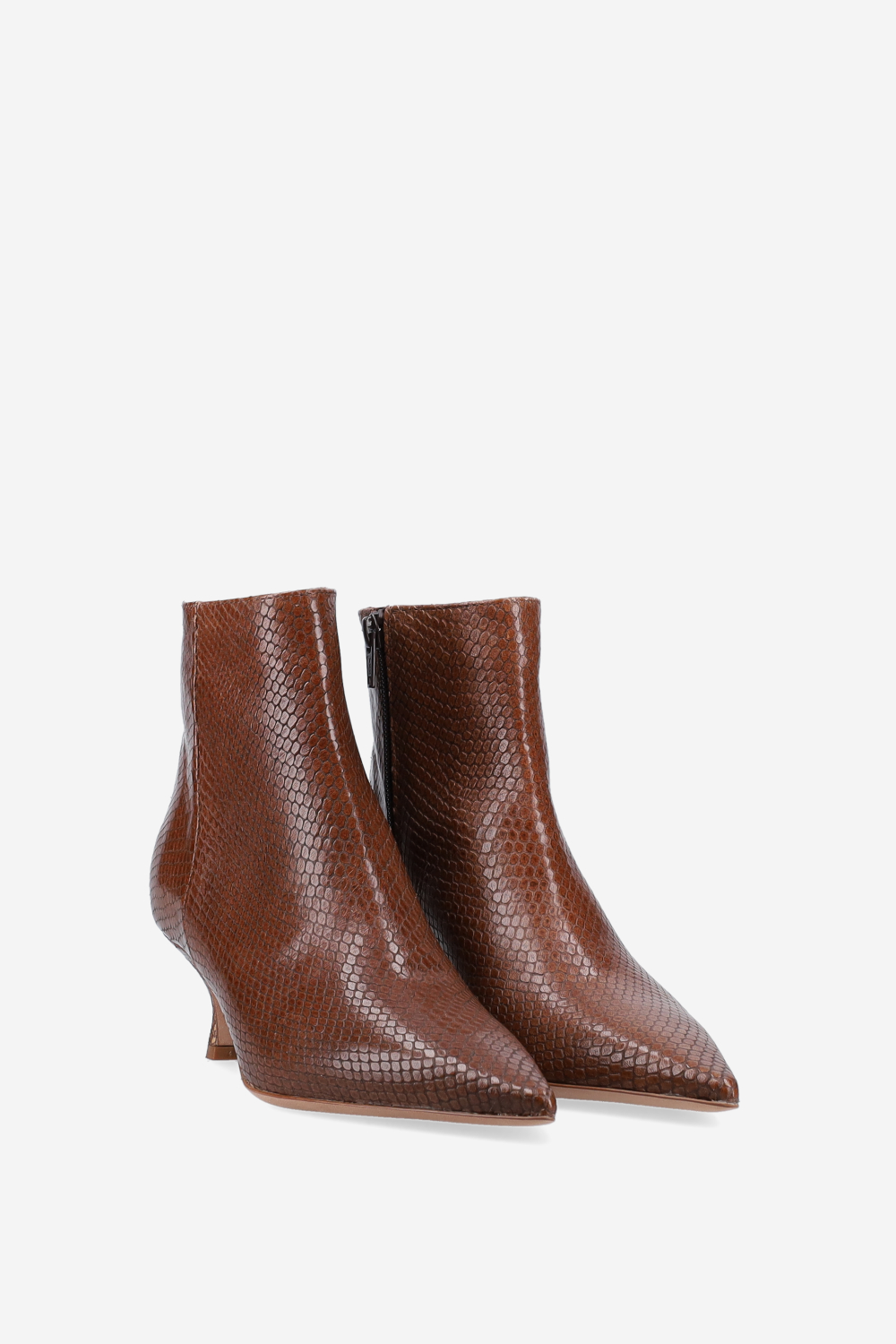 Pointed-toe leather ankle boots