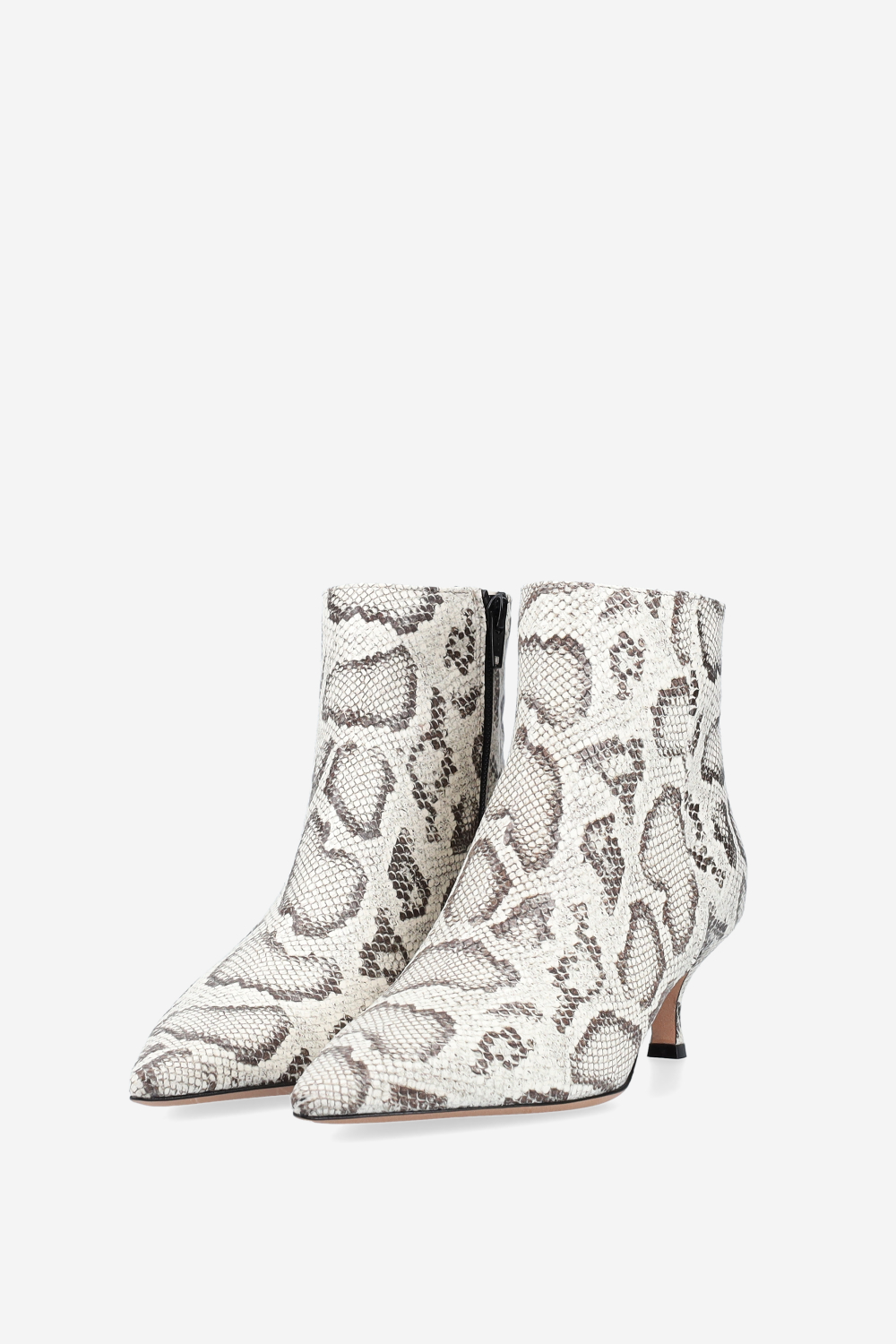 Pointed-toe leather ankle boots