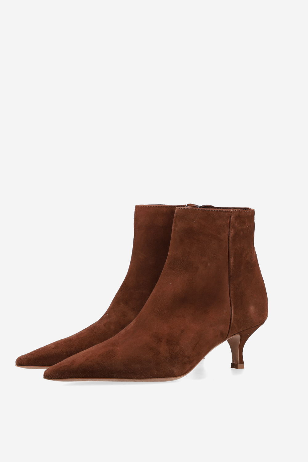 Pointed-toe suede ankle boots