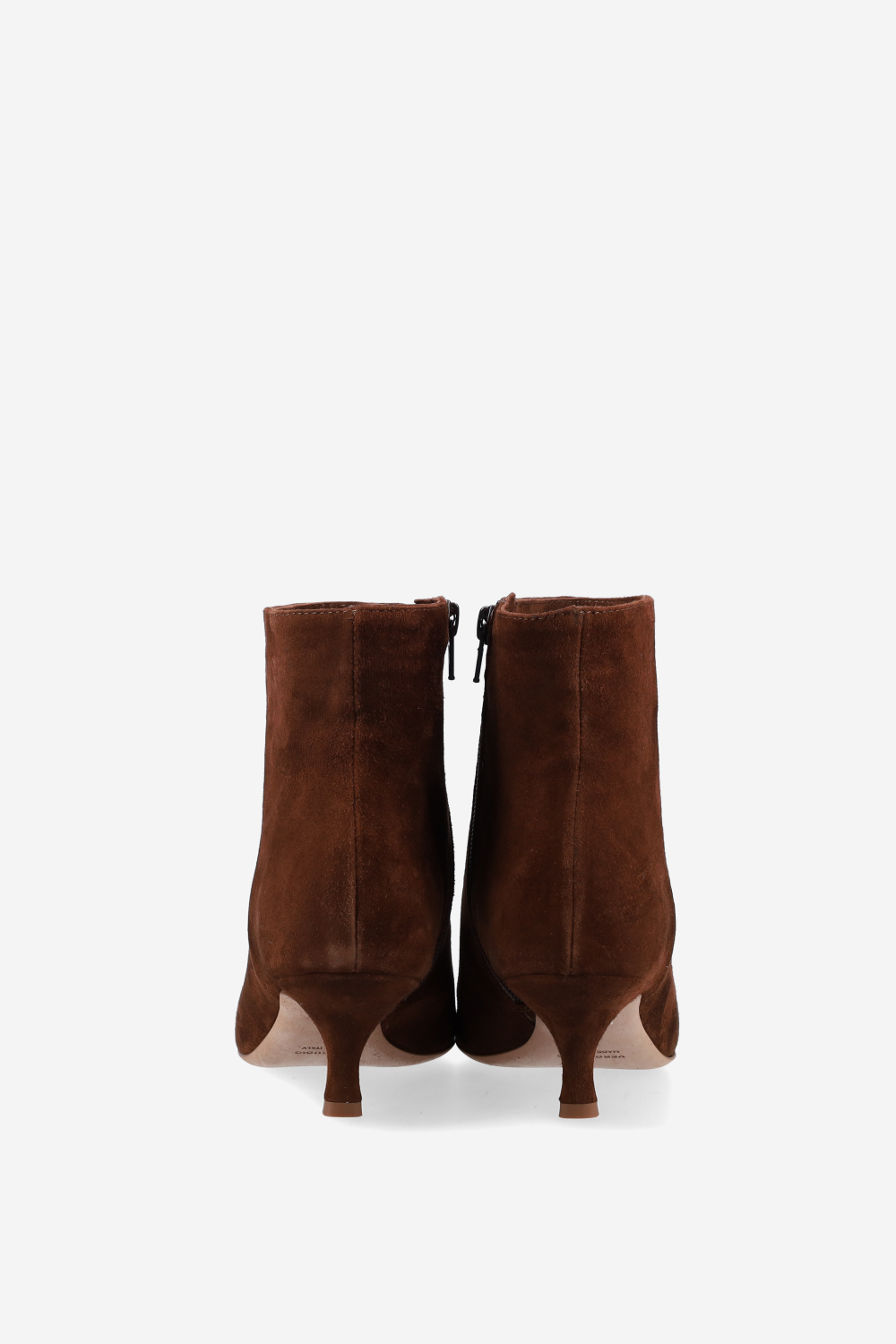 Pointed-toe suede ankle boots