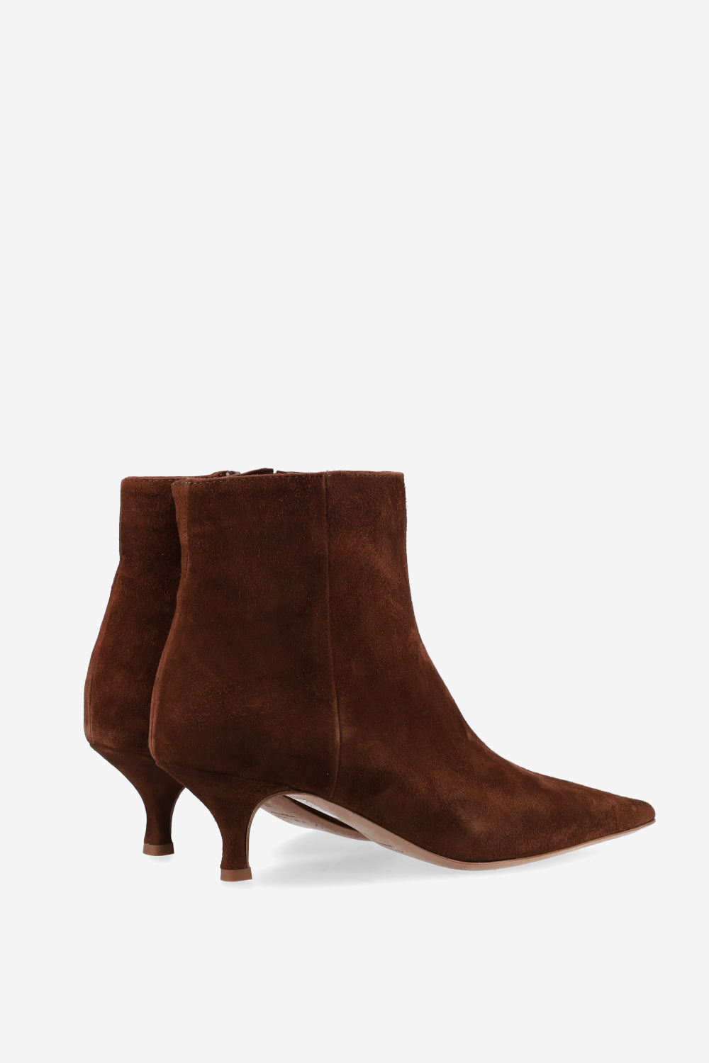 Pointed-toe suede ankle boots