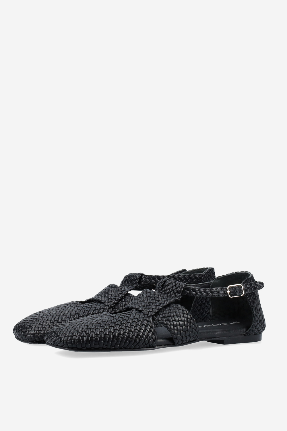 Braided leather sandals