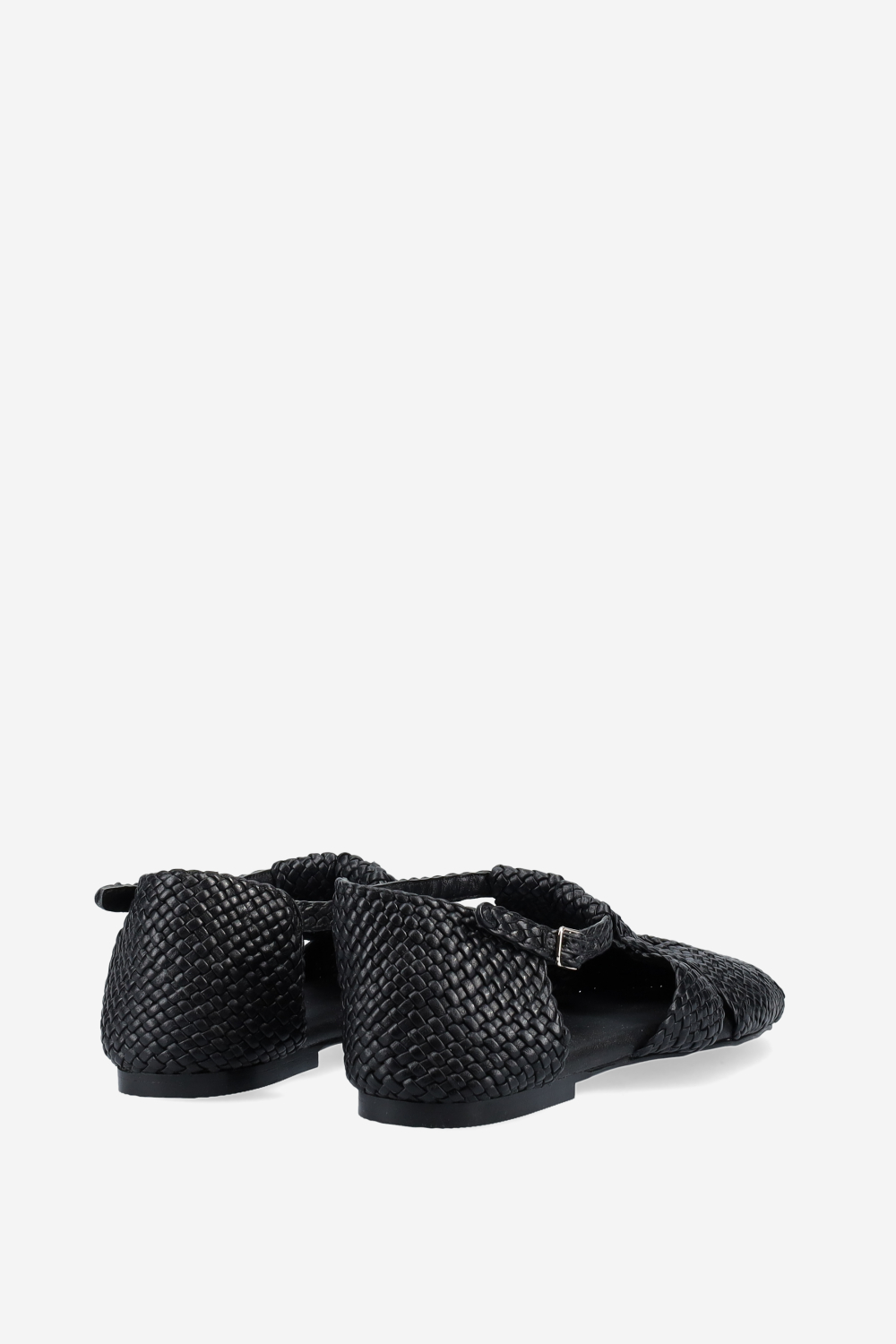 Braided leather sandals