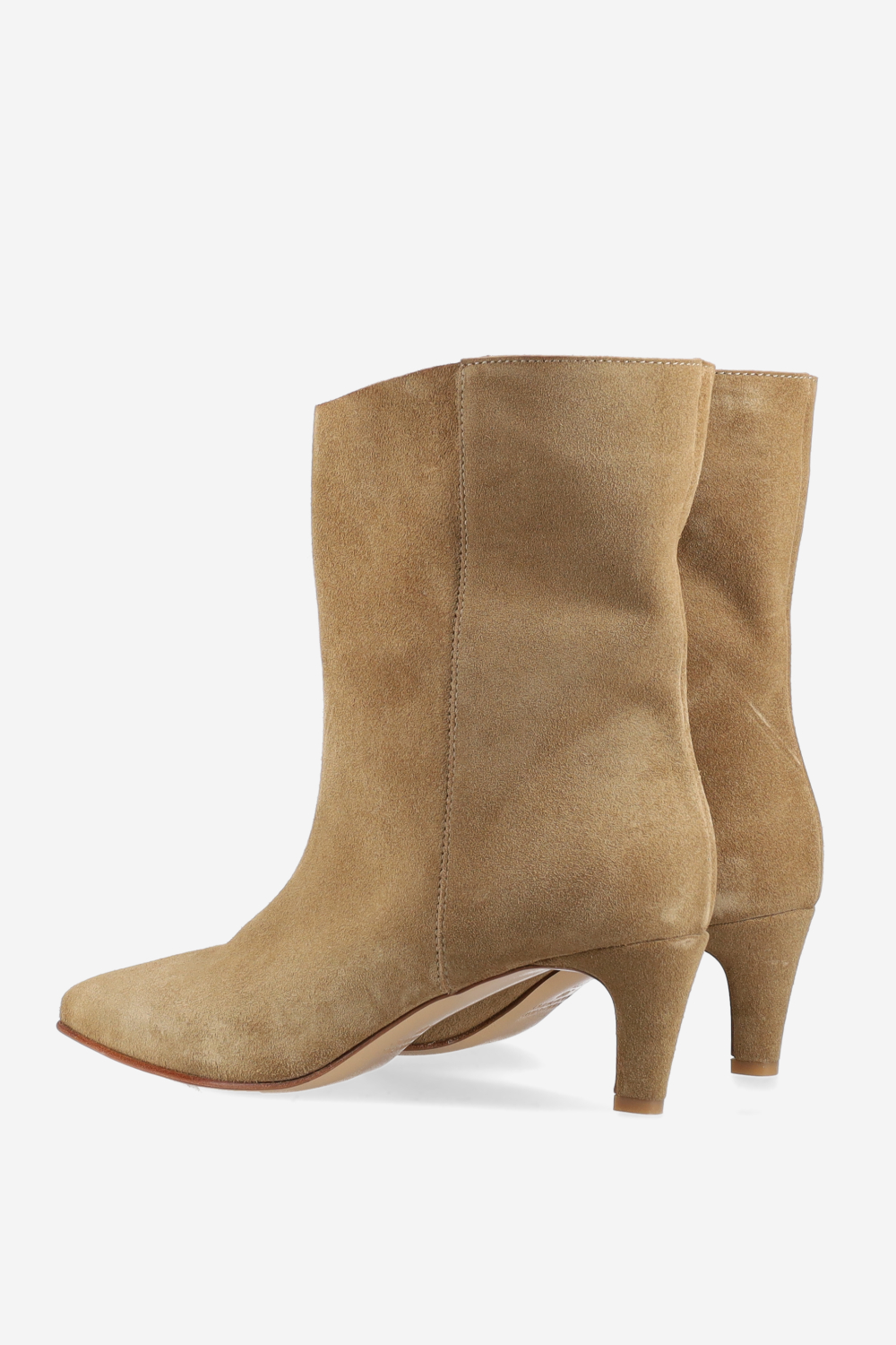 Pointed-toe suede ankle boots