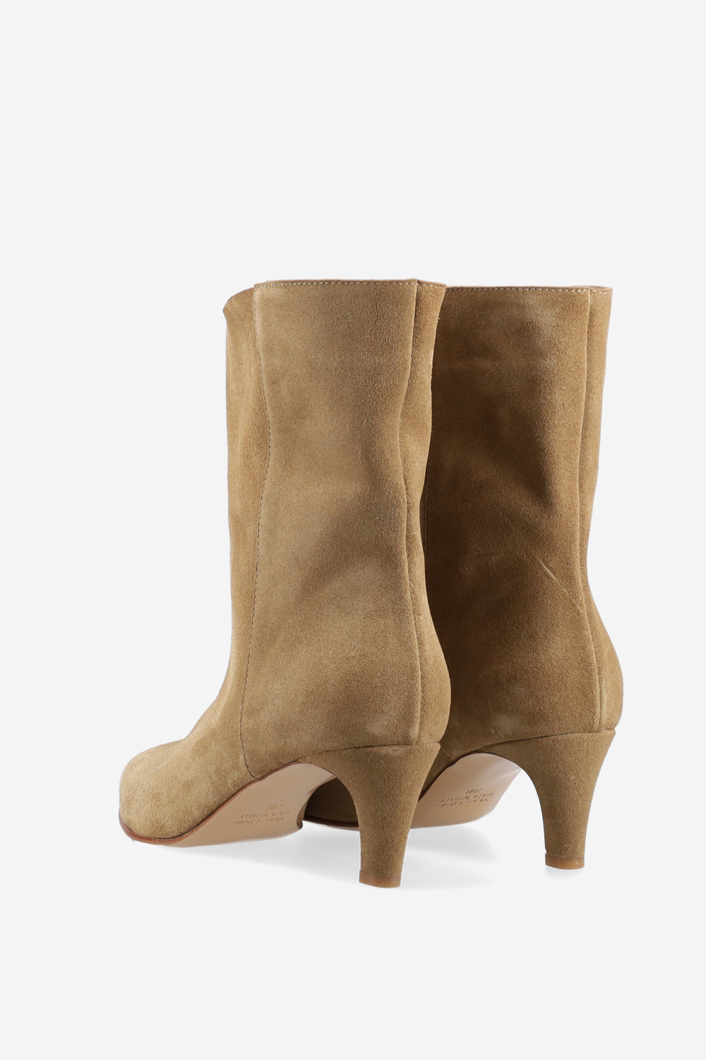 Pointed-toe suede ankle boots