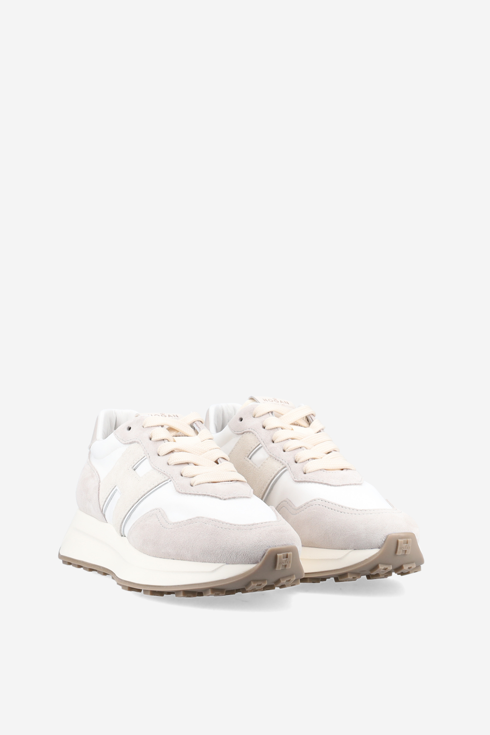 H641 h-patch suede sneakers