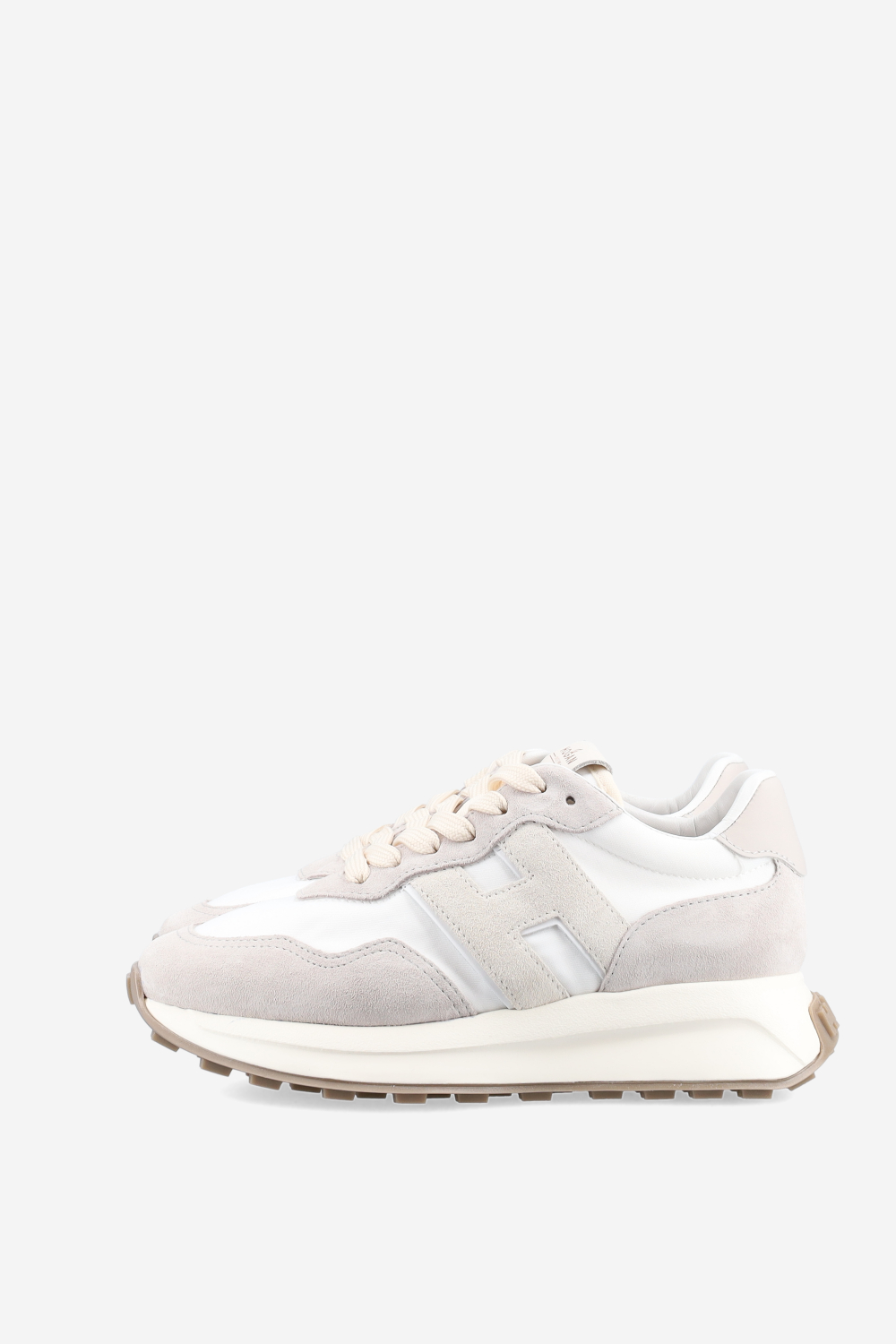 H641 h-patch suede sneakers