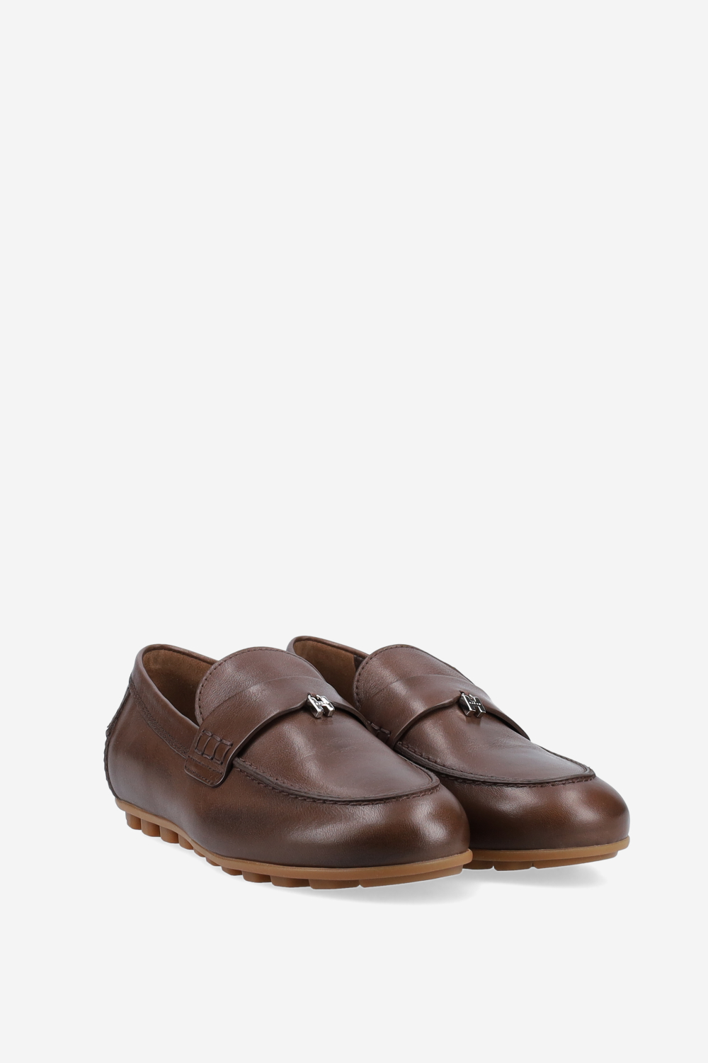 H693 leather loafers