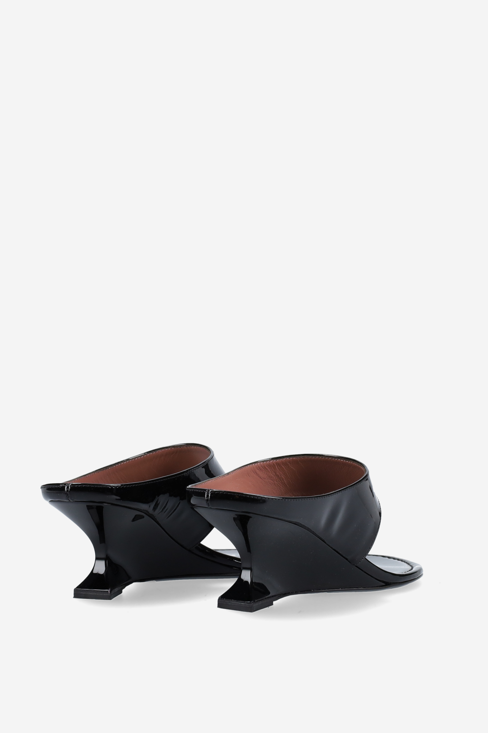 Nina thong patent leather mules