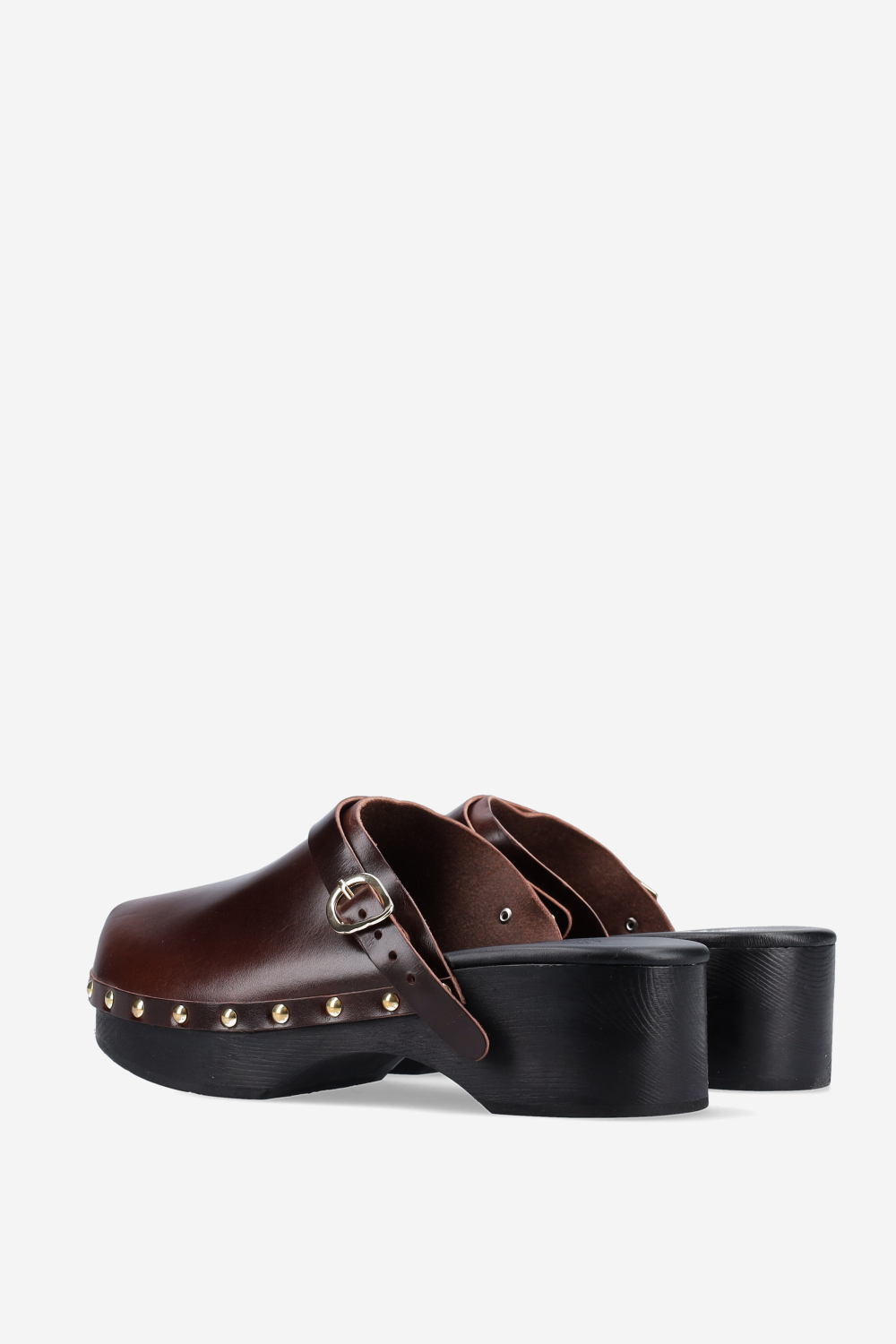Classic closed leather platform clogs