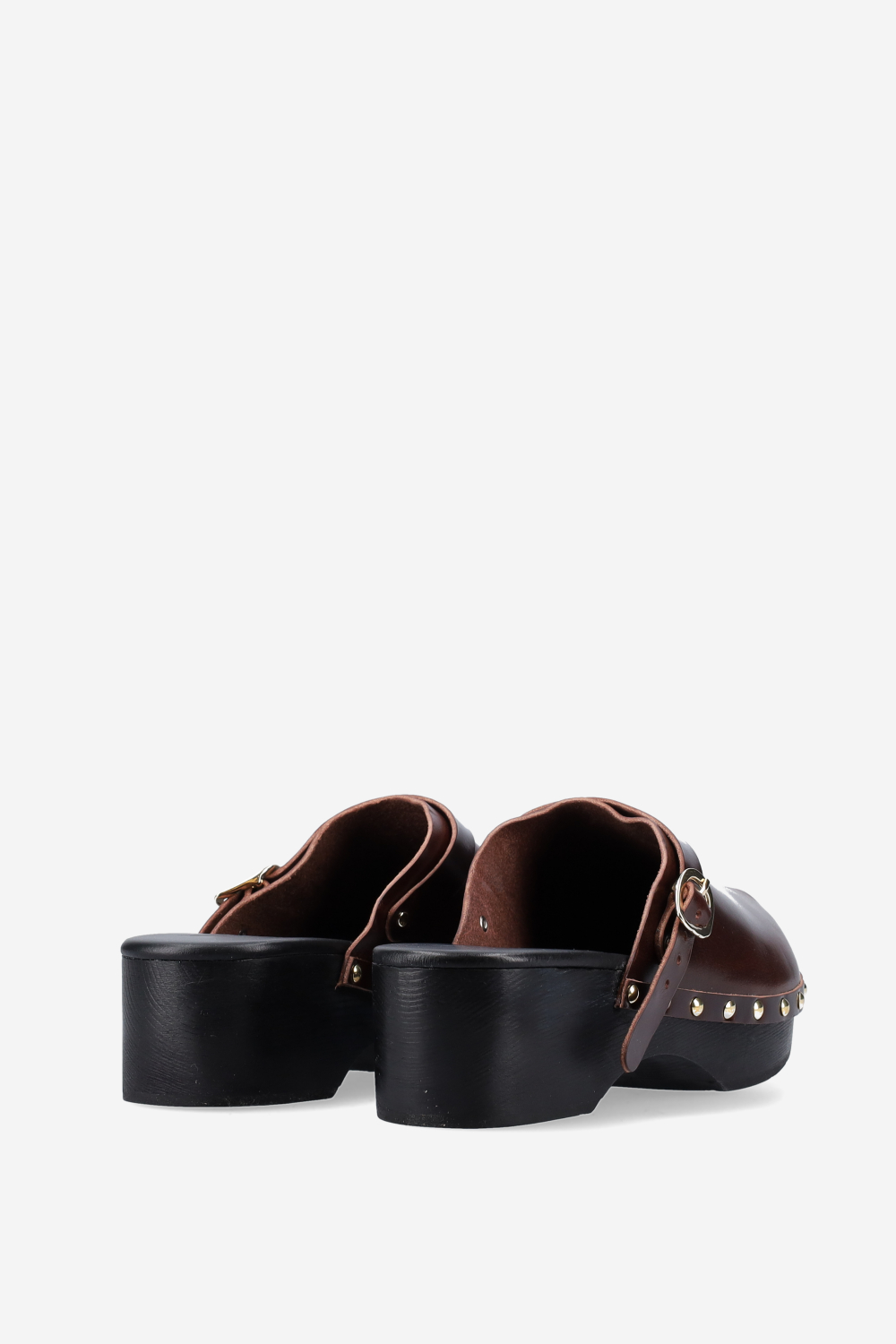 Classic closed leather platform clogs