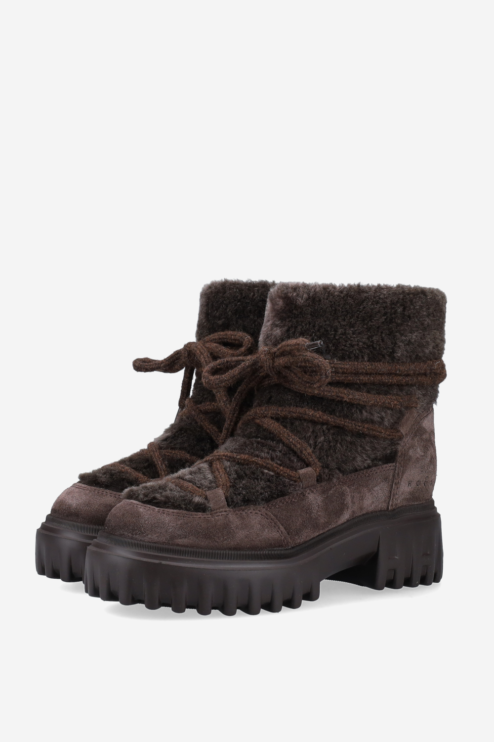 H700 suede boots
