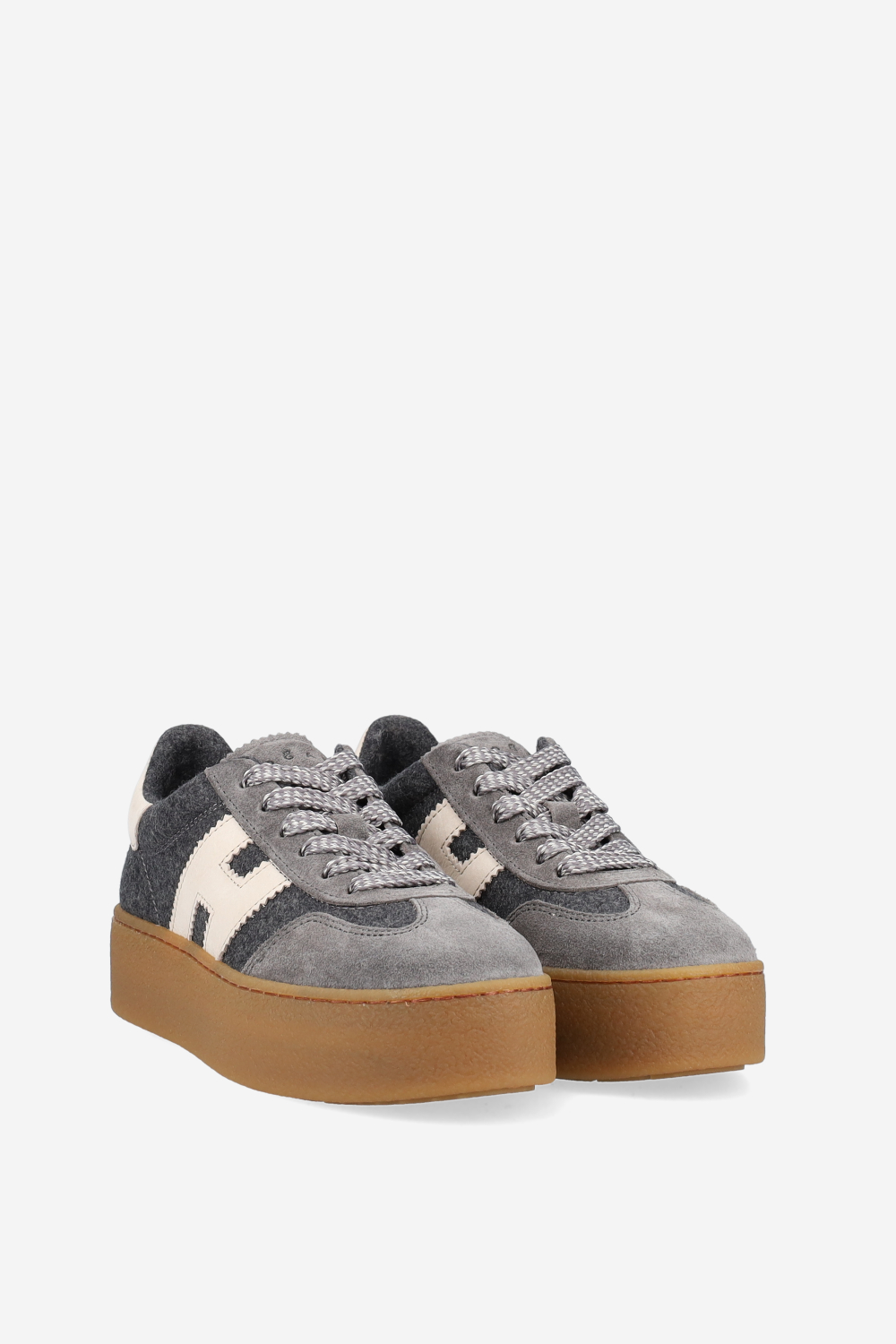H698 suede sneakers