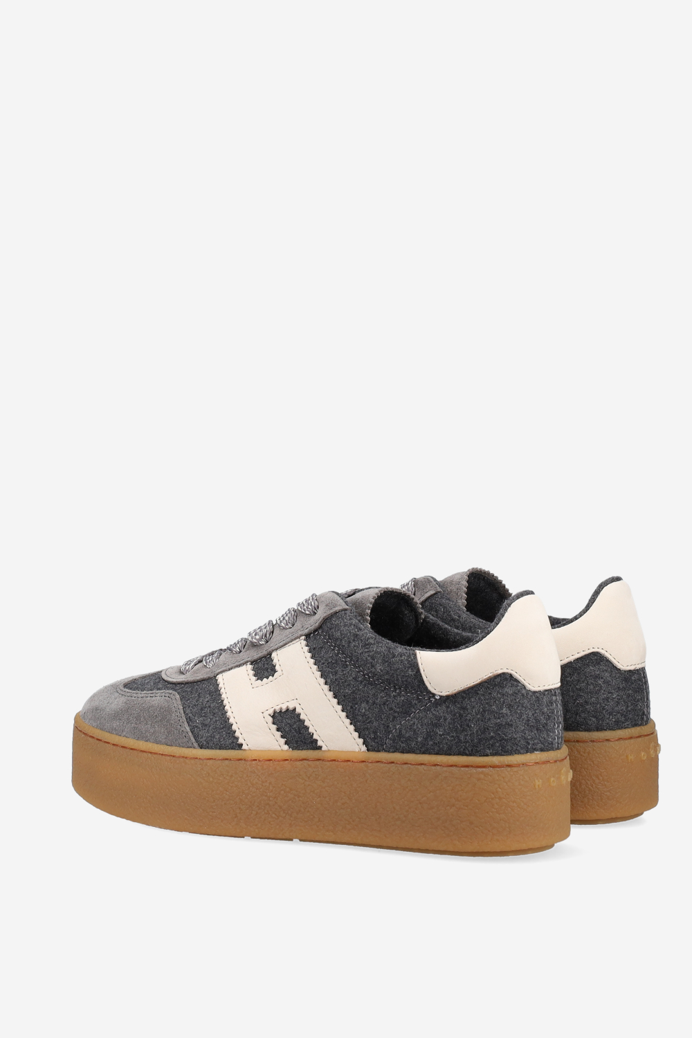 H698 suede sneakers