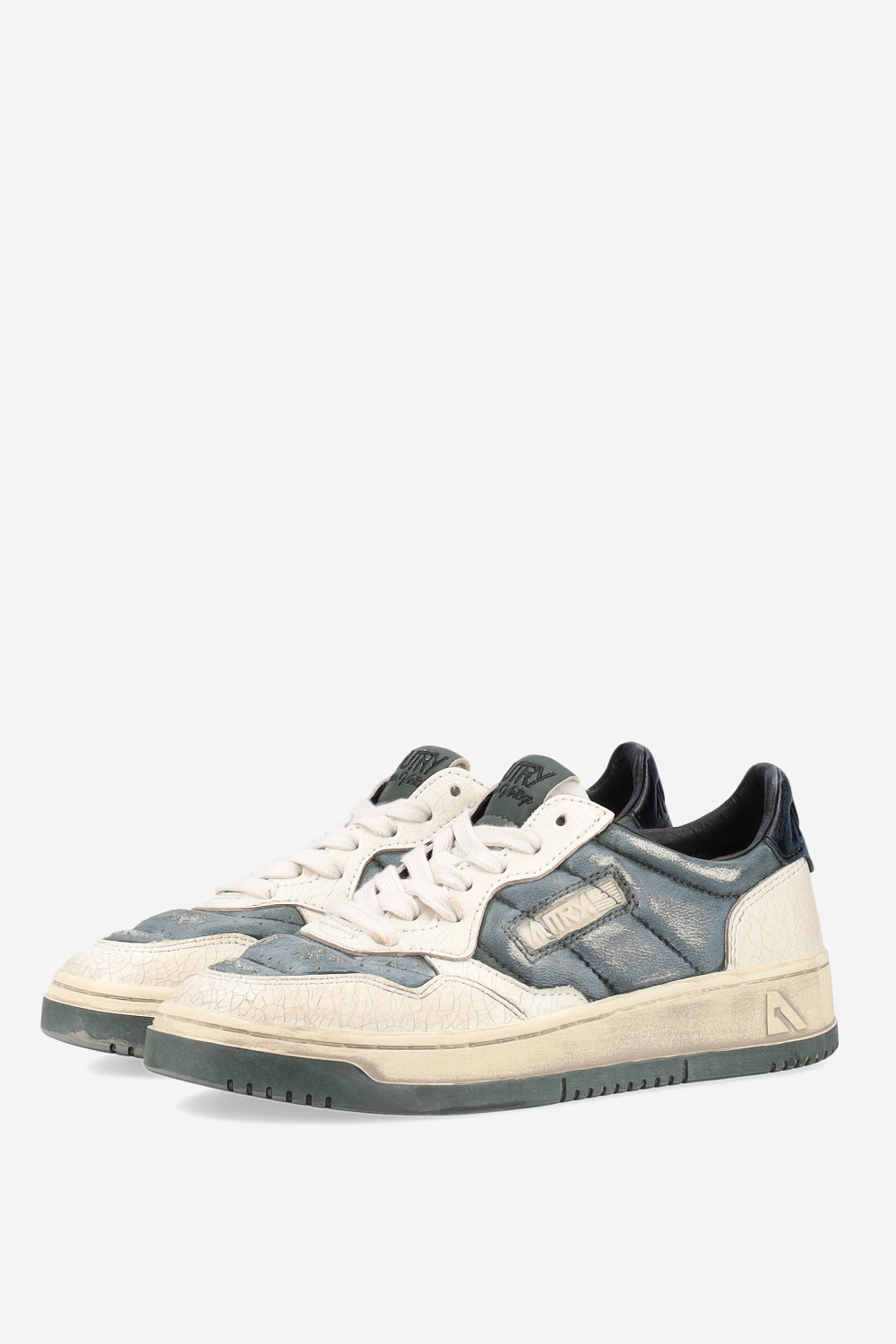 Super vintage low leather sneakers