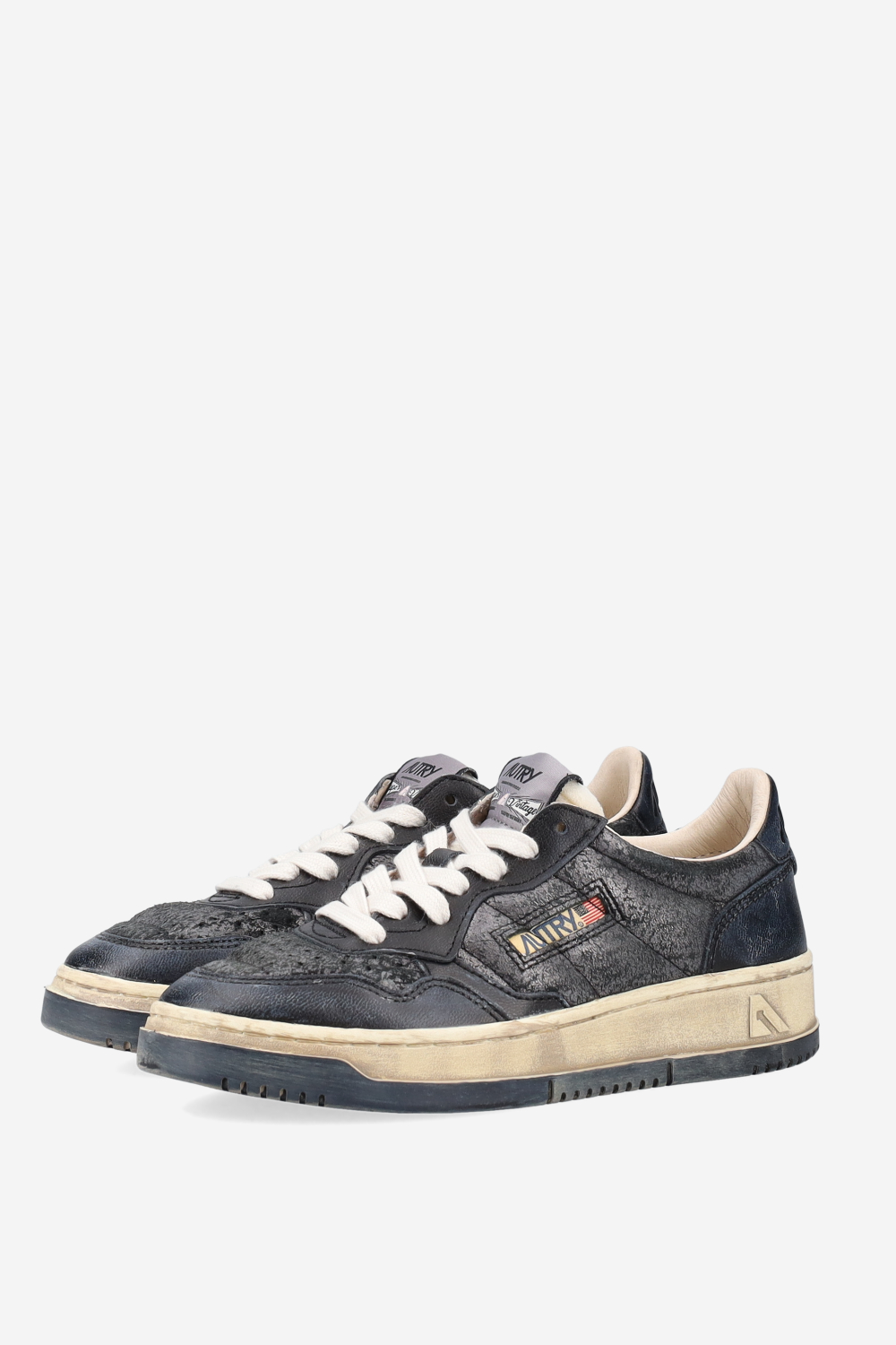 Super vintage low leather sneakers